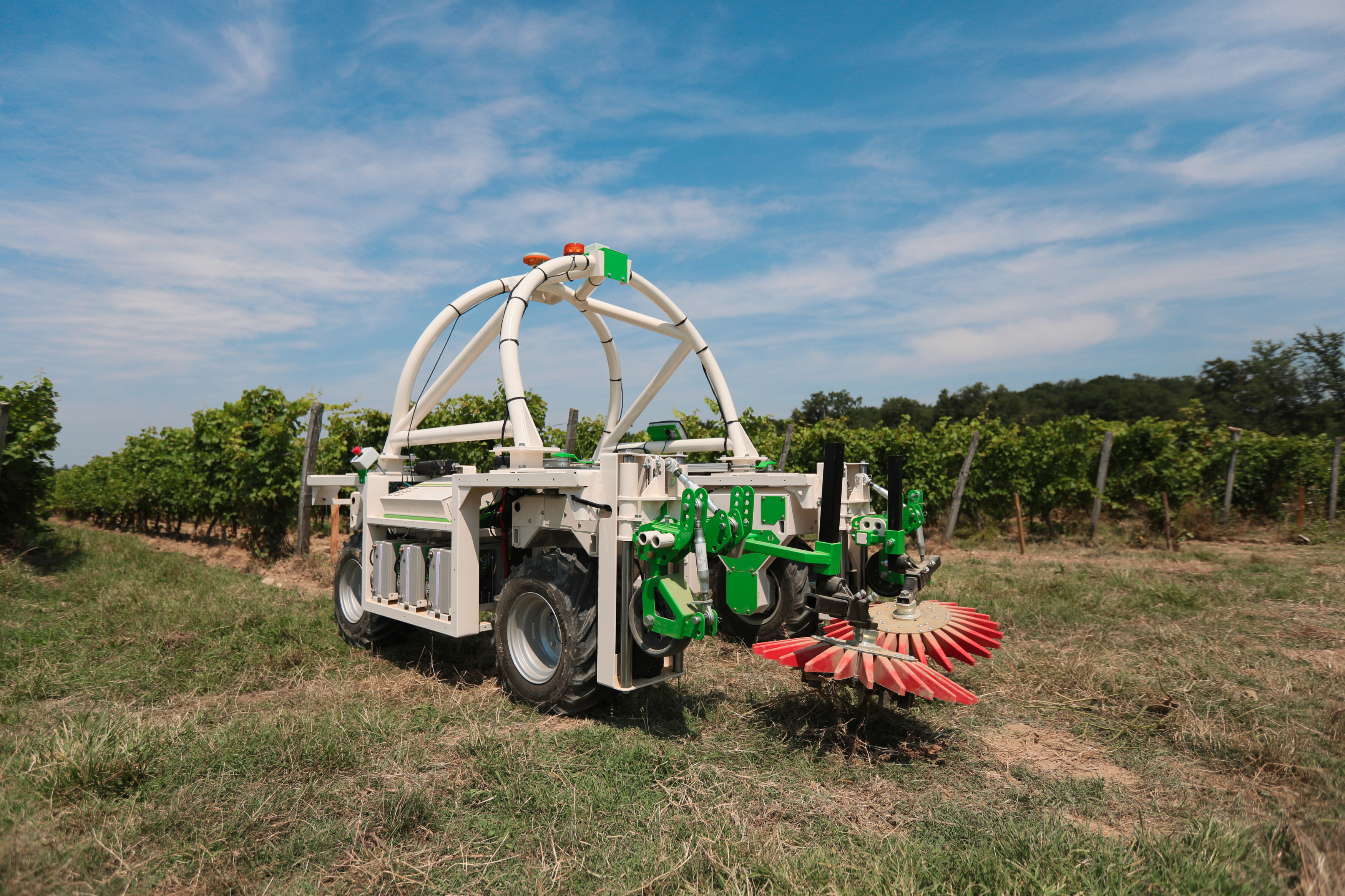 Naïo Technologies lève 32 millions d'euros et vise 1.000 robots agricoles pour 2025