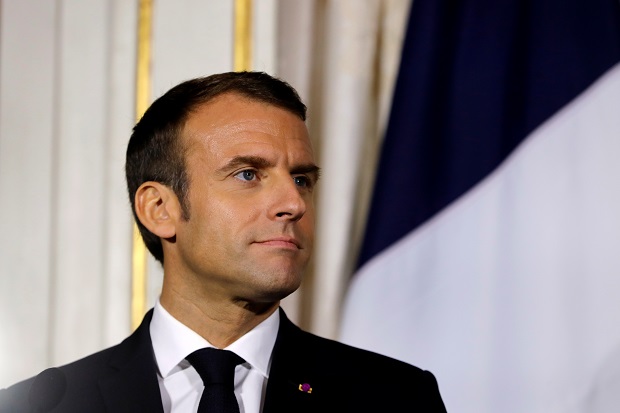 SMIC, CSG, heures supp : Macron en opération déminage chez les 