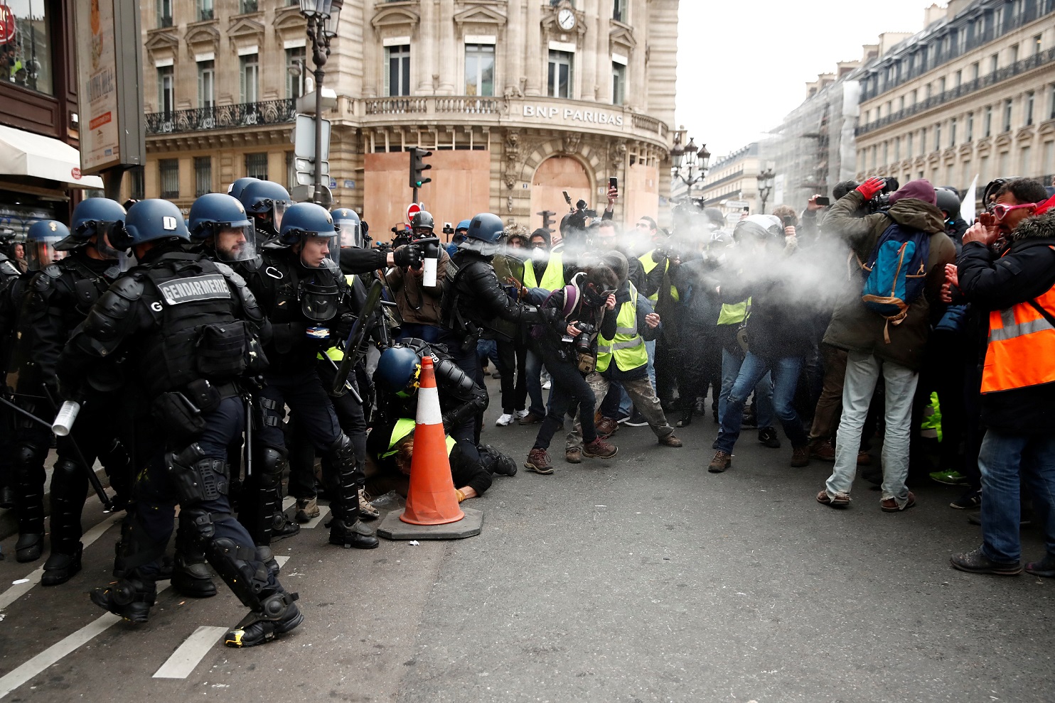 Maintien de l'ordre en France : vers une dérive autoritaire ?
