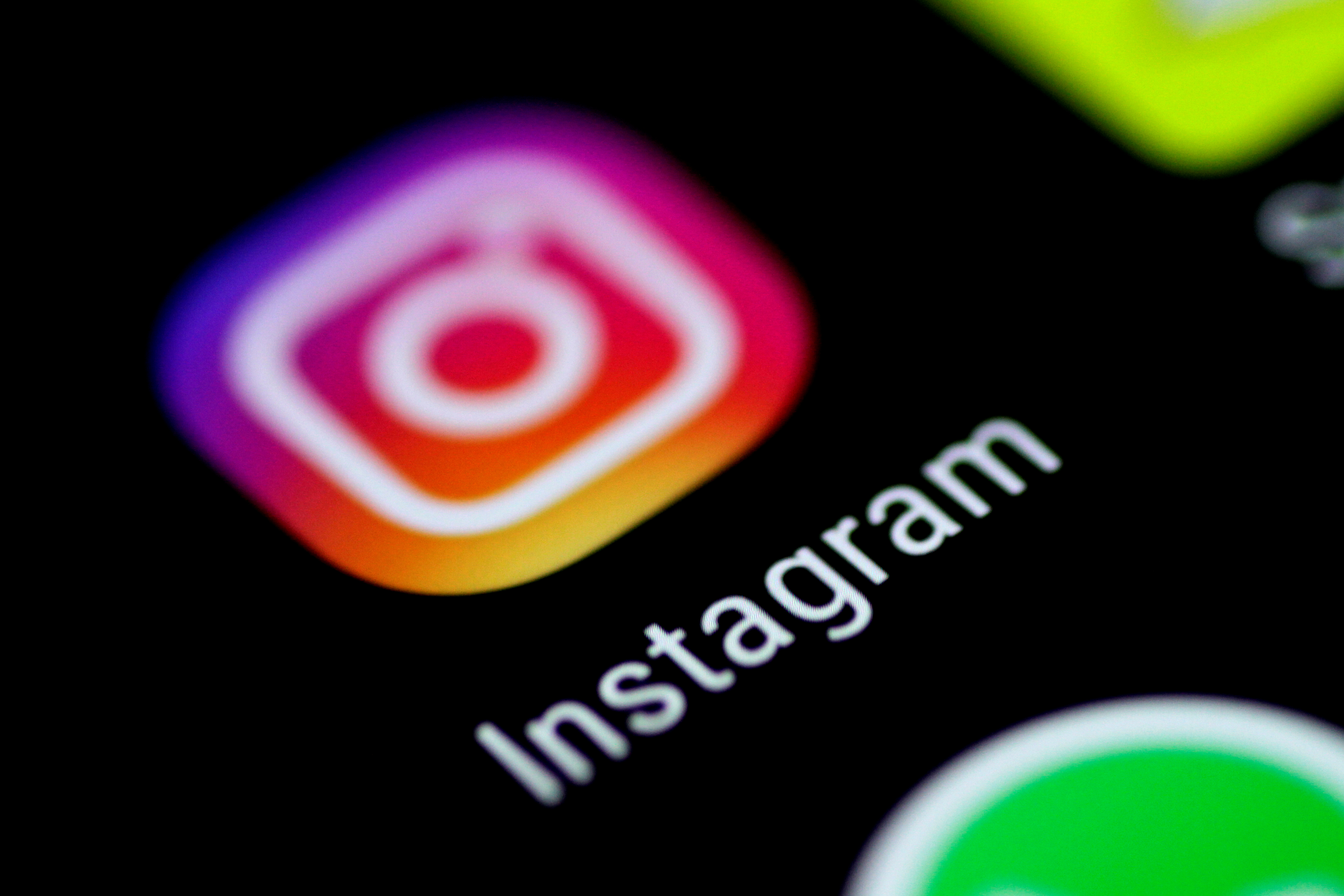 Instagram visé par une enquête sur la protection des données des mineurs européens
