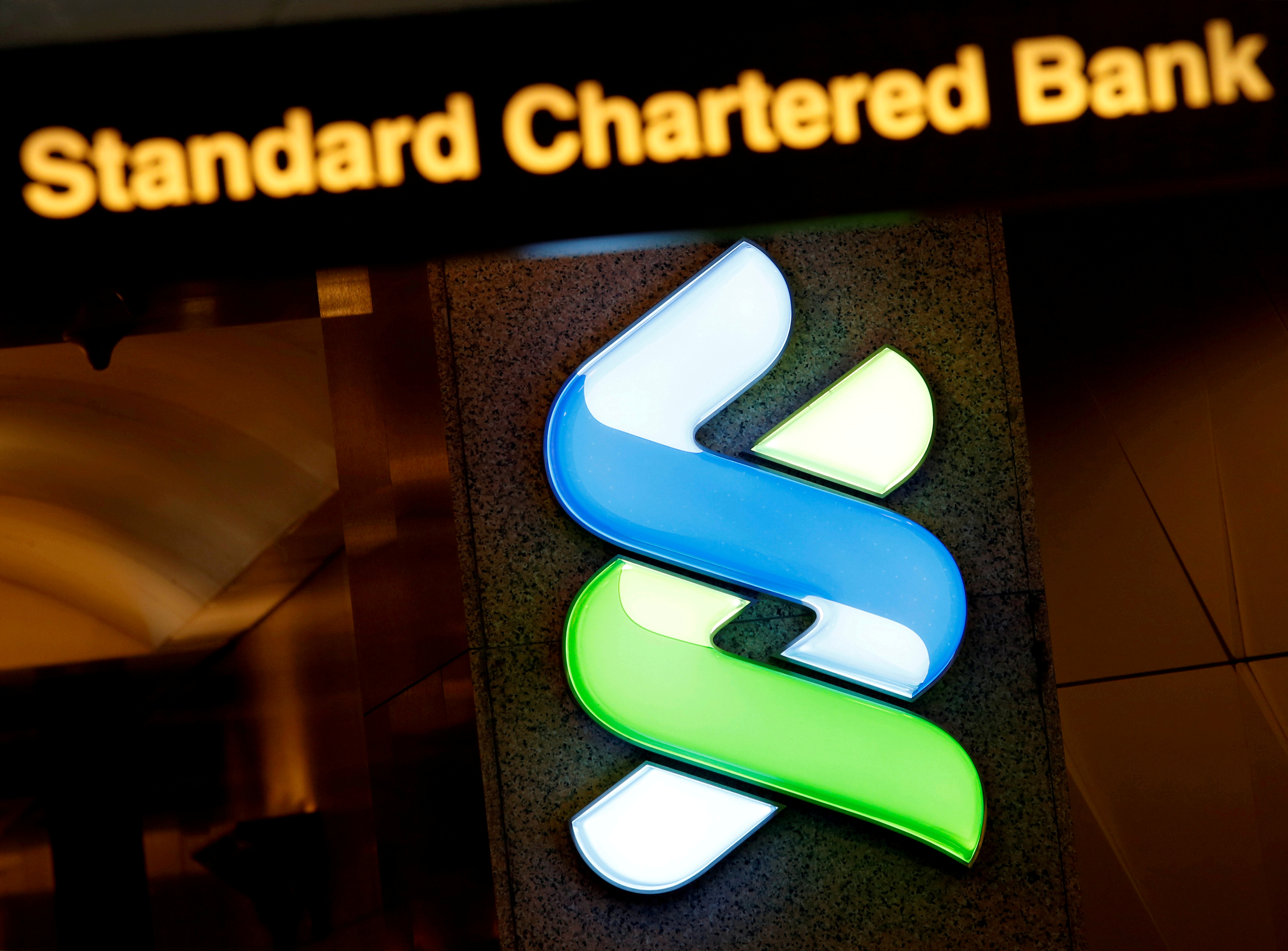 La banque Standard Chartered prête à vendre son activité de leasing aéronautique