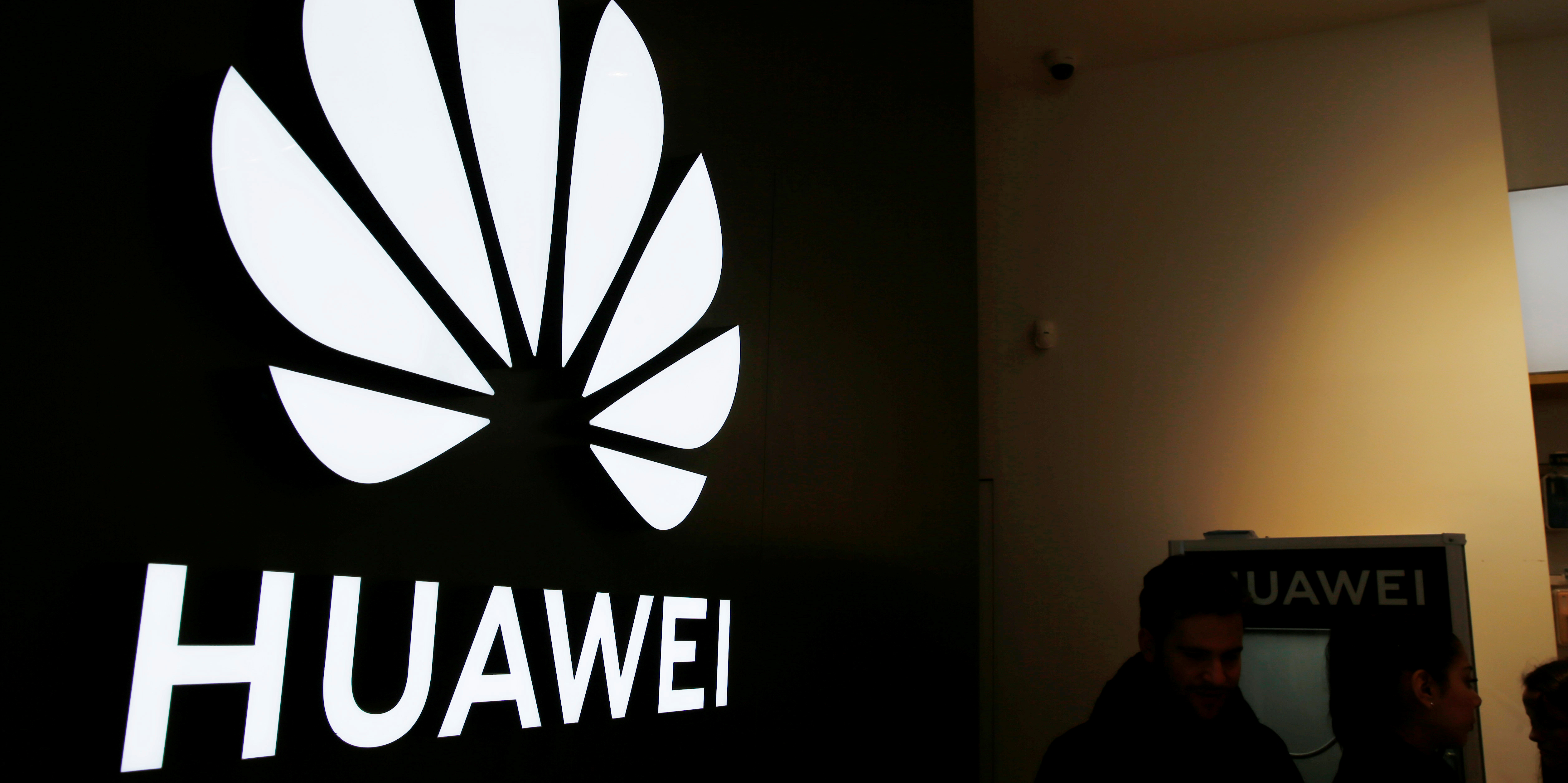 Huawei taille dans ses effectifs aux Etats-Unis et mise sur l'Europe