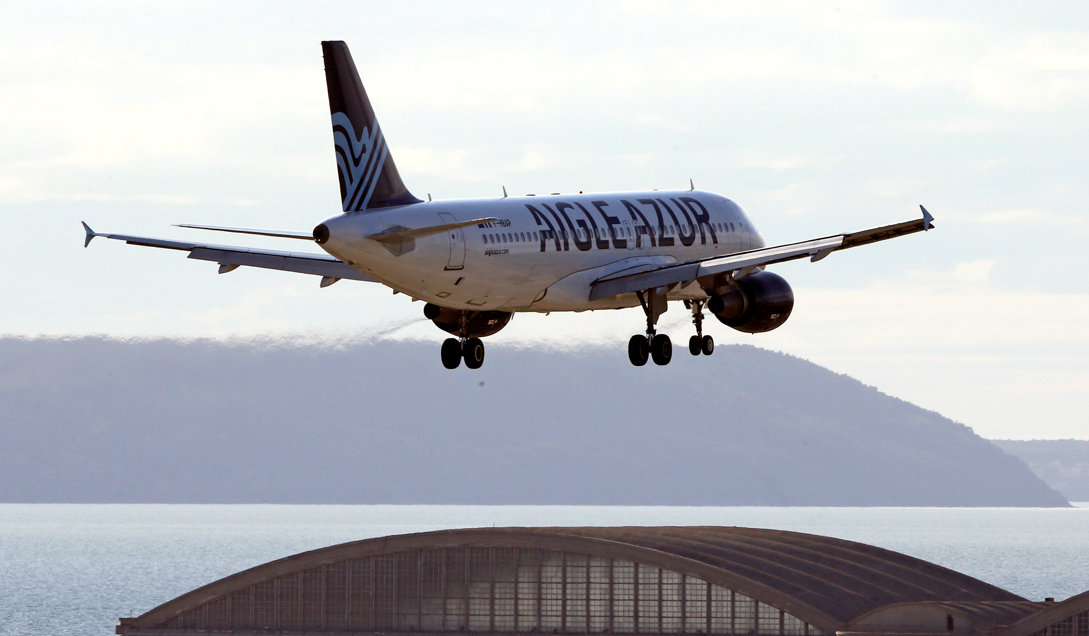 Aigle Azur arrête tous ses vols : casse-tête en pour les passagers