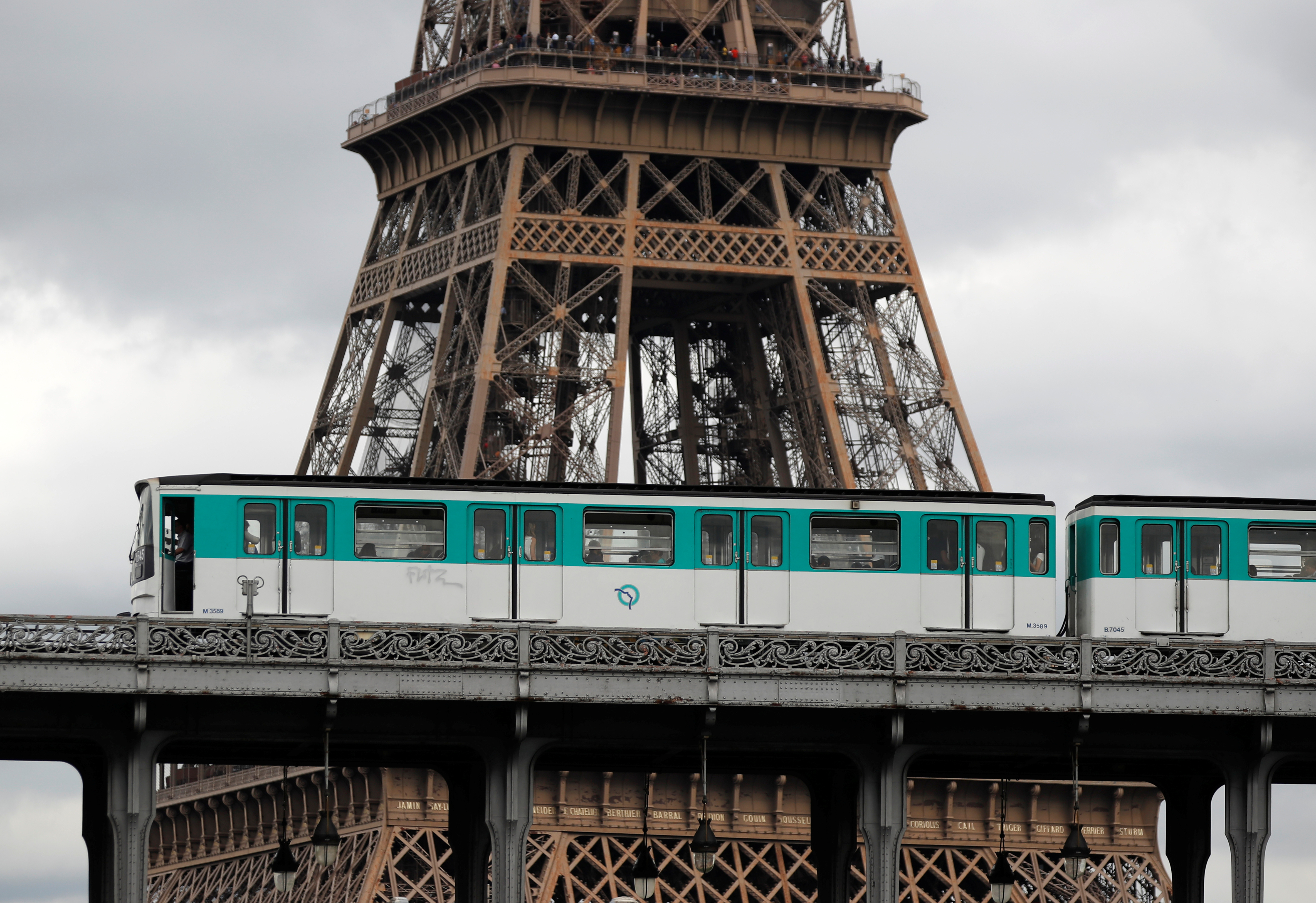 Retraites: trafic SNCF et RATP en 