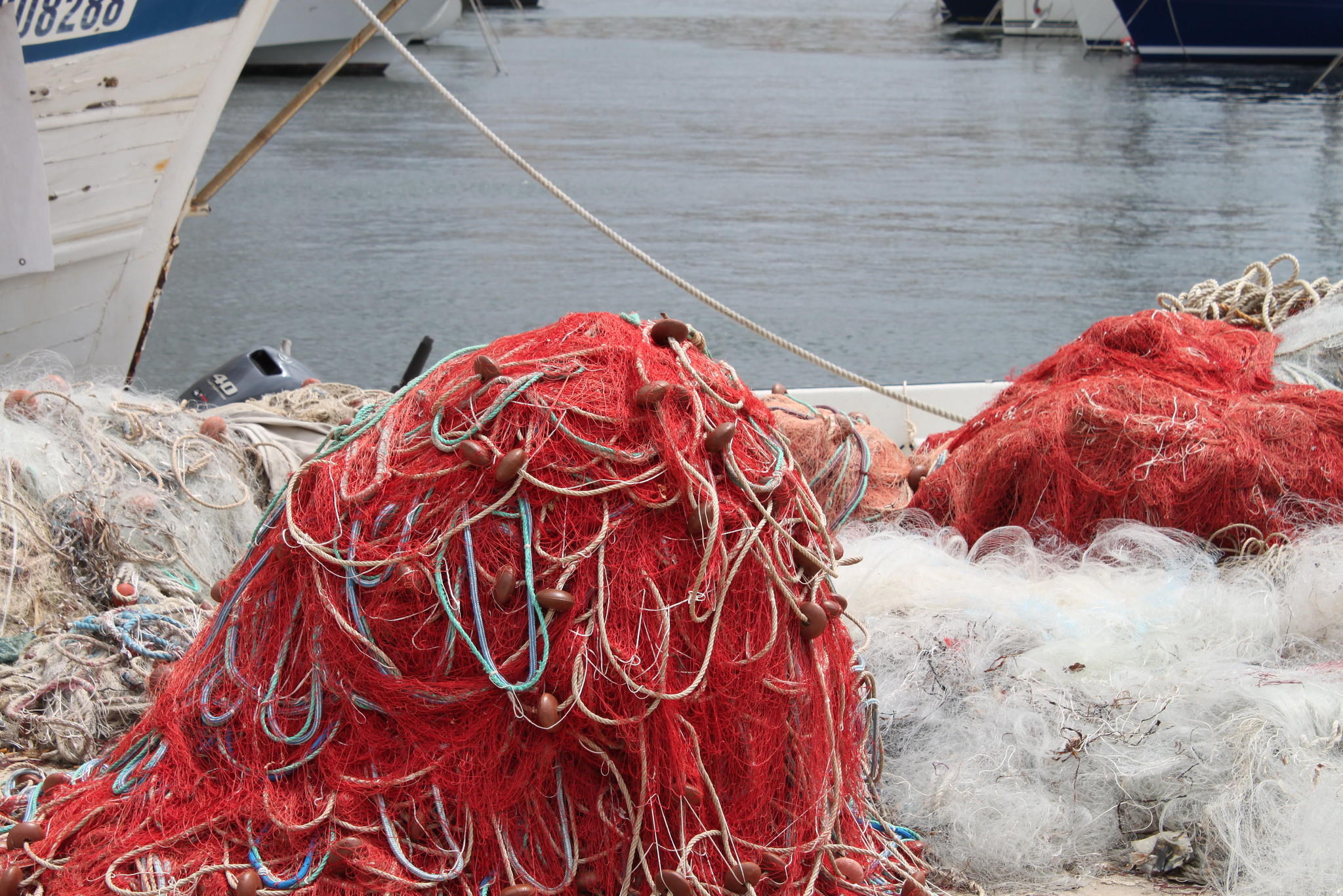 Les filets de pêche abandonnés, des déchets valorisés à Marseille