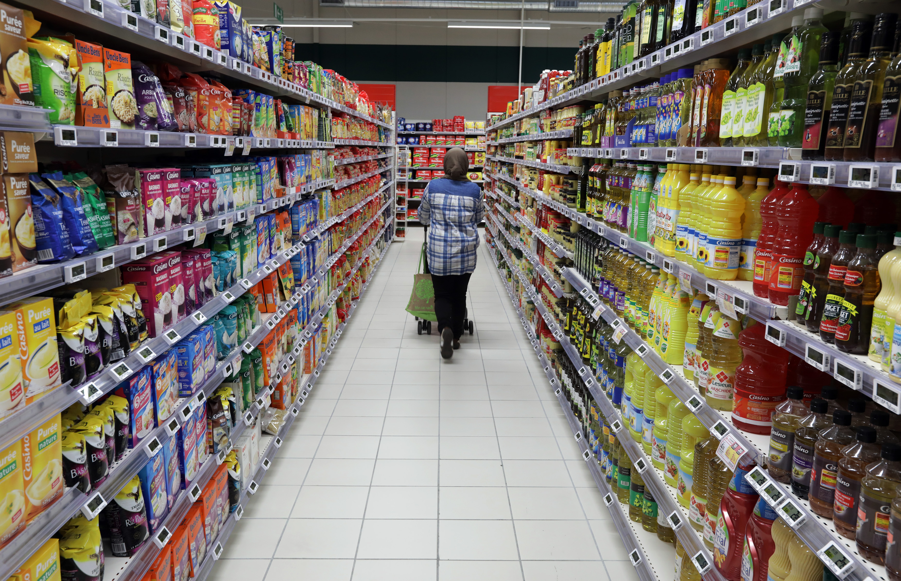 Les Français préfèrent largement l'épargne à la consommation