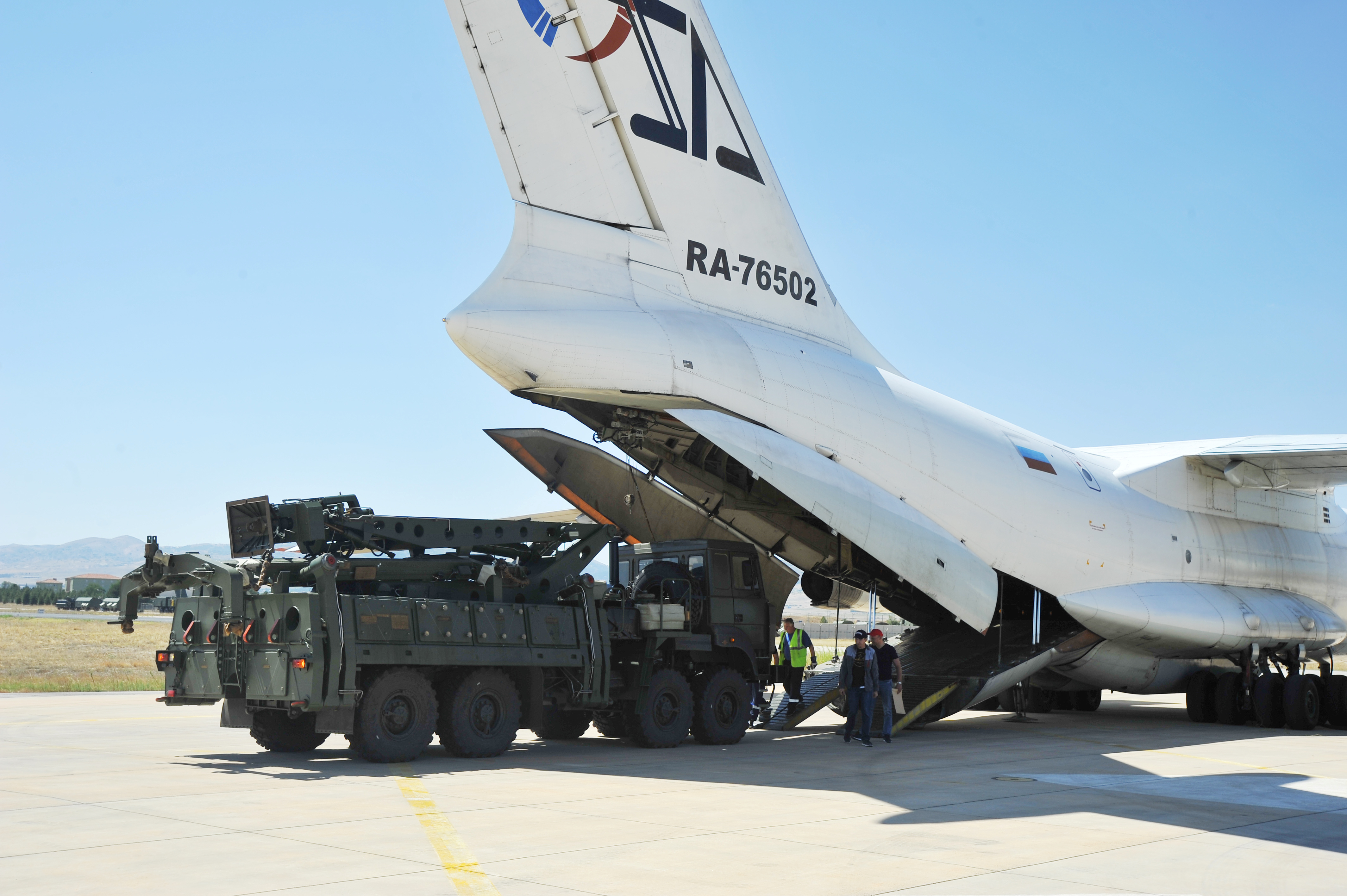 Système de défense aérienne S-400 : la Turquie persiste et signe