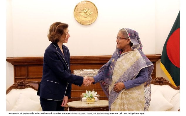 Florence Parly au Bangladesh pour vendre le Rafale