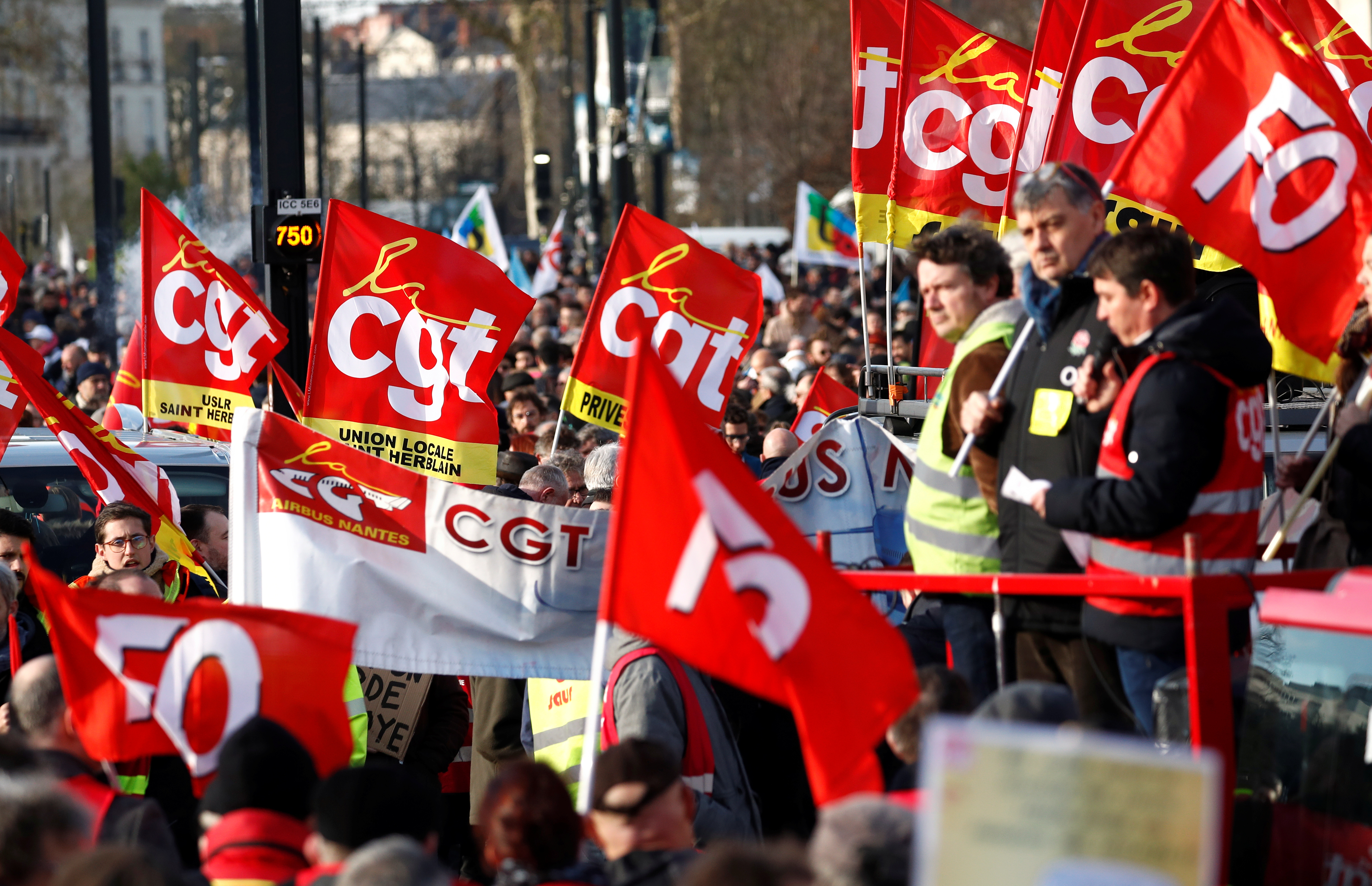 Les syndicats sauront-ils peser sur le second quinquennat de Macron ?