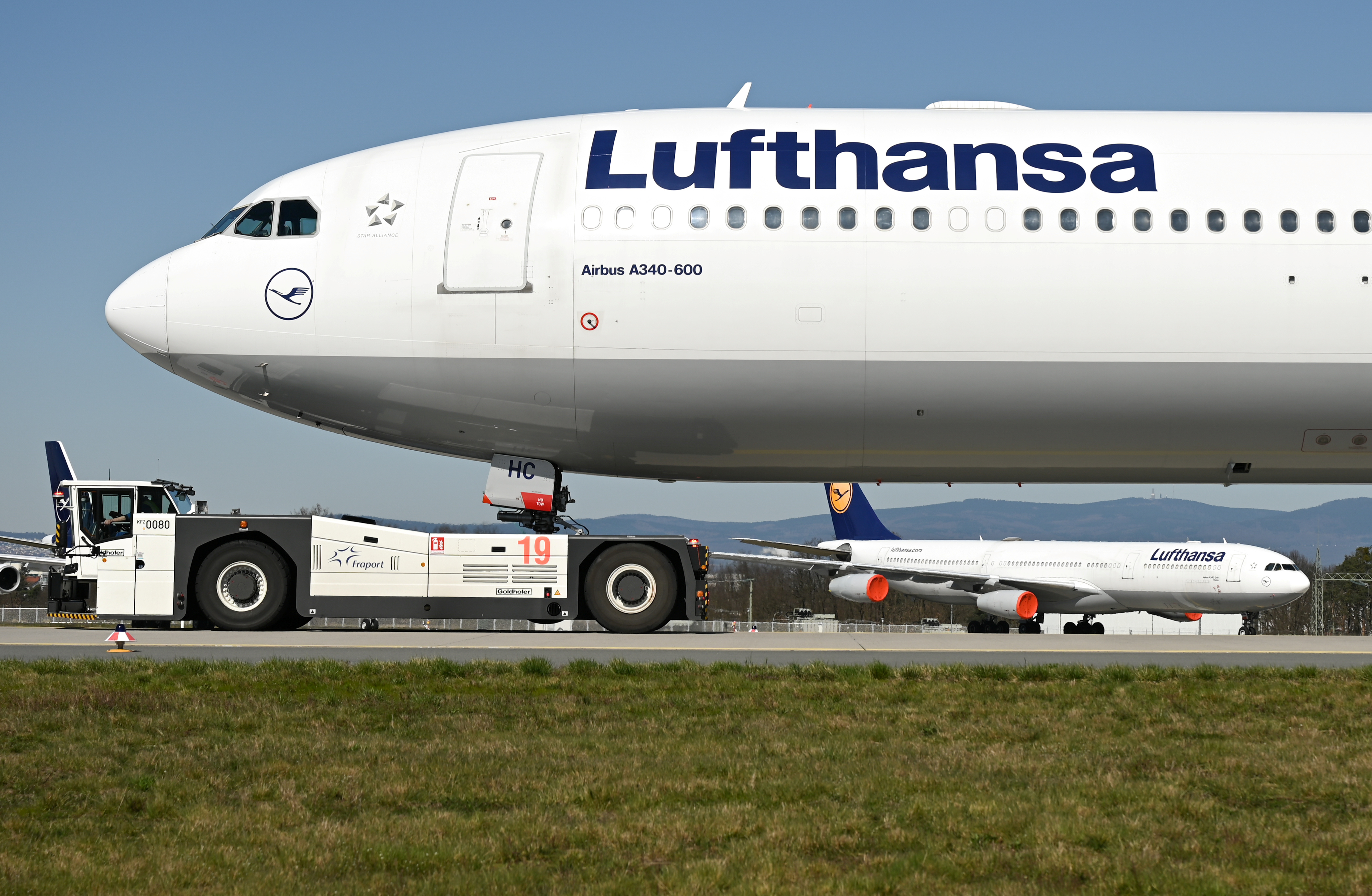 Lufthansa discute d'une aide d'Etat massive; la France promet d'aider Air France-KLM