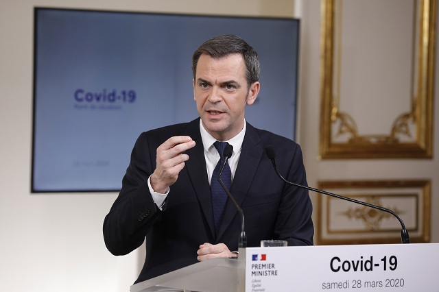 Coronavirus : la France a commandé près de deux milliards de masques en Chine selon le gouvernement