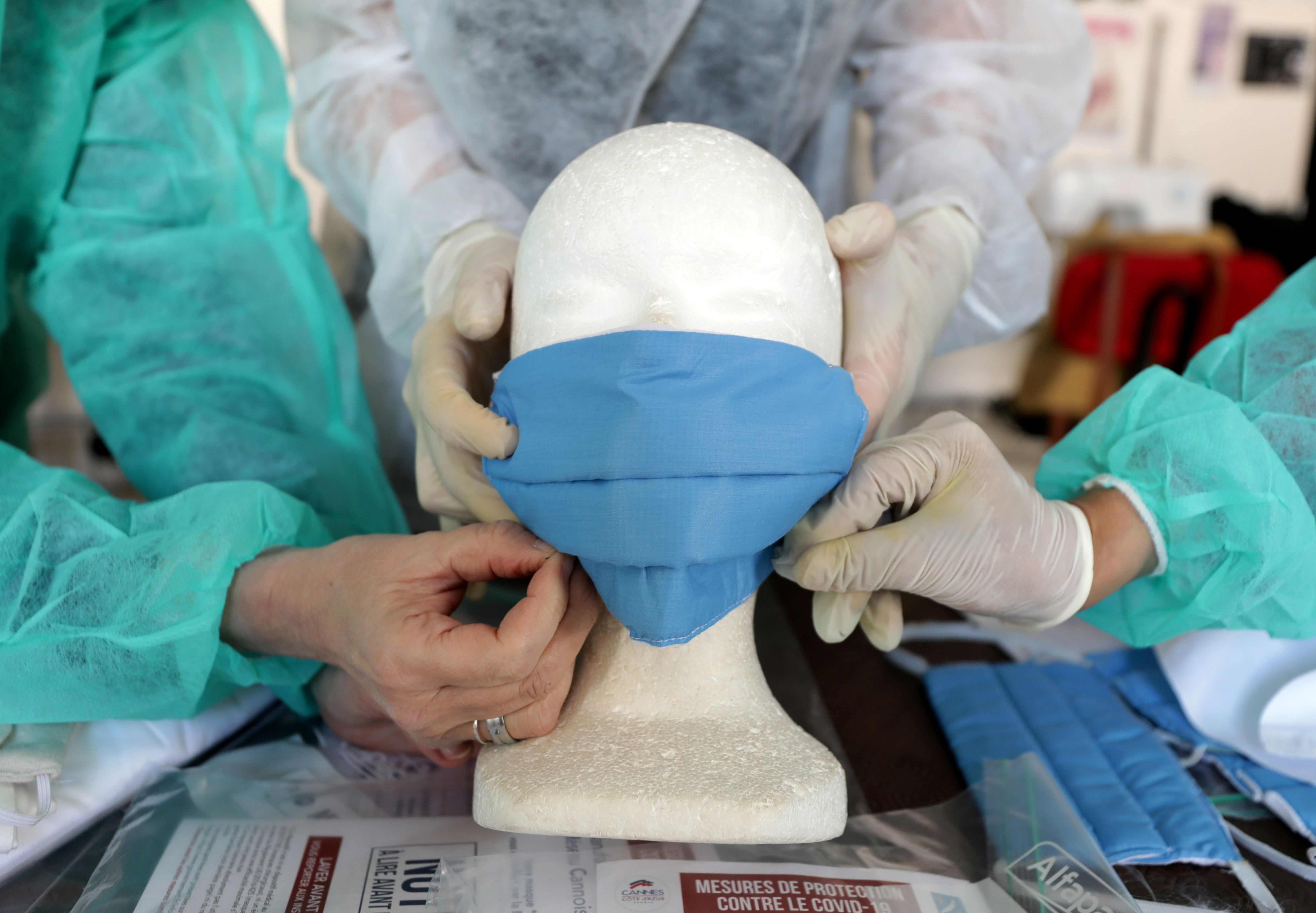 DIRECT Coronavirus : L'Académie de médecine appelle au port du masque pour tout le monde