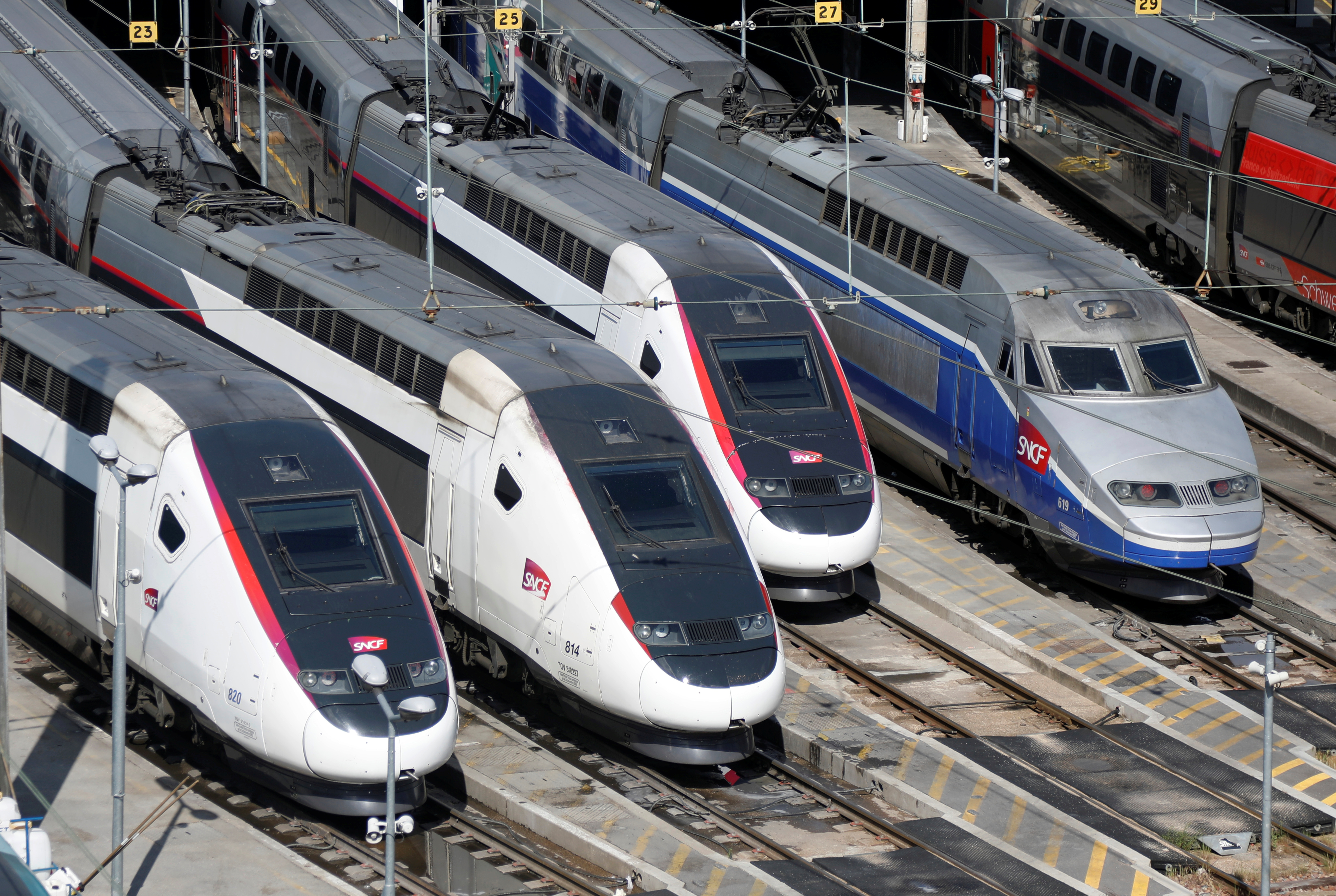 Grève SNCF : un TGV Atlantique sur dix supprimé vendredi et un sur trois ce week-end