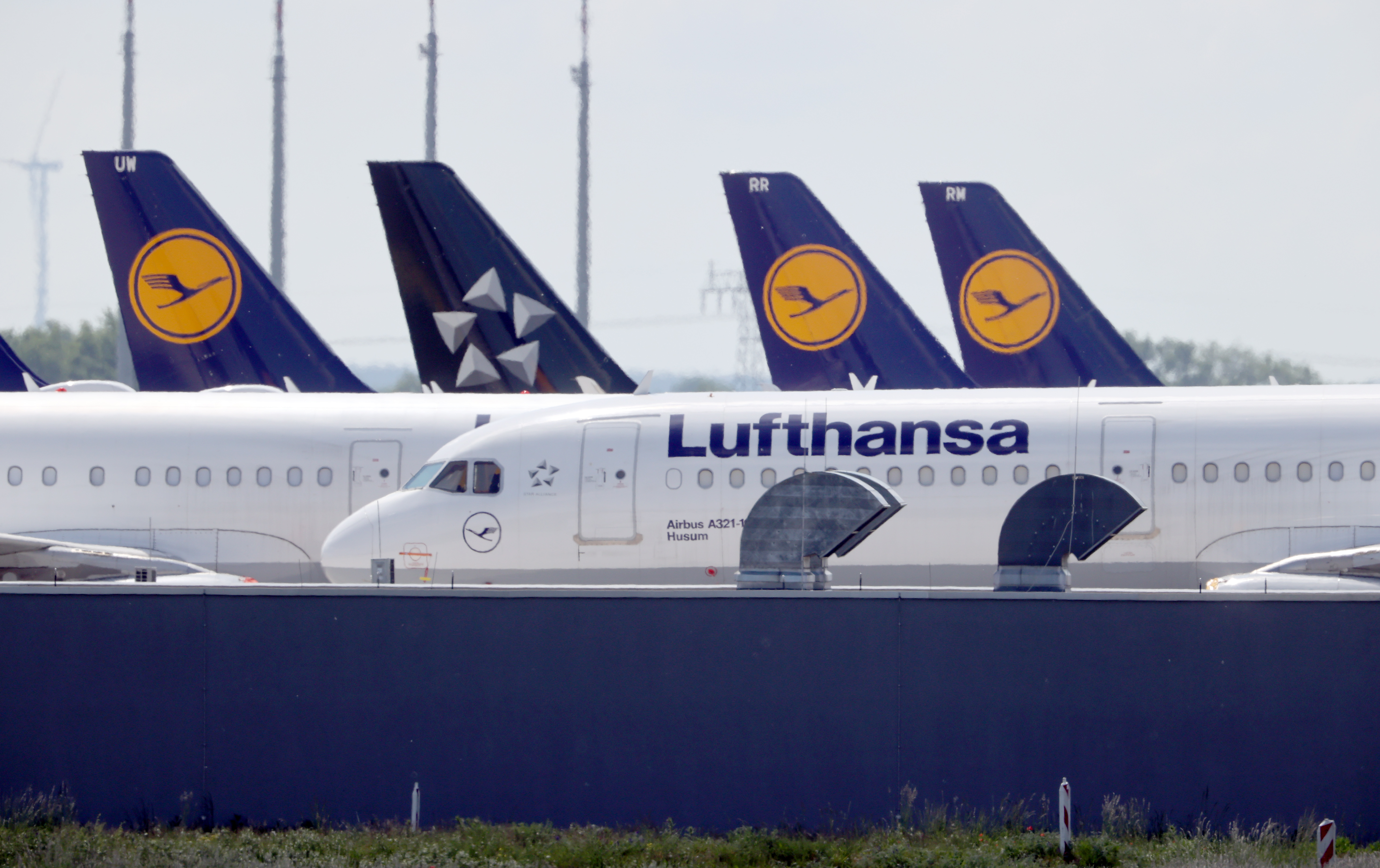 Lufthansa refuse le plan de sauvetage à 9 milliards proposé par l'État allemand: trop draconien