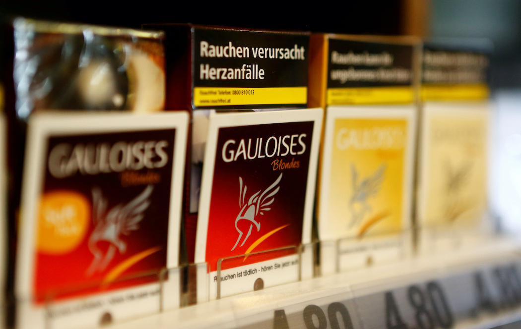 Les nouvelles règles de l'UE pénaliseront les fumeurs et utilisateurs de cigarettes électroniques