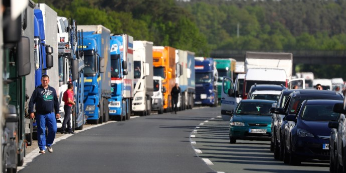 Transport routier et travail détaché: à l'Est, levée de boucliers contre la réforme adoptée hier par l'UE