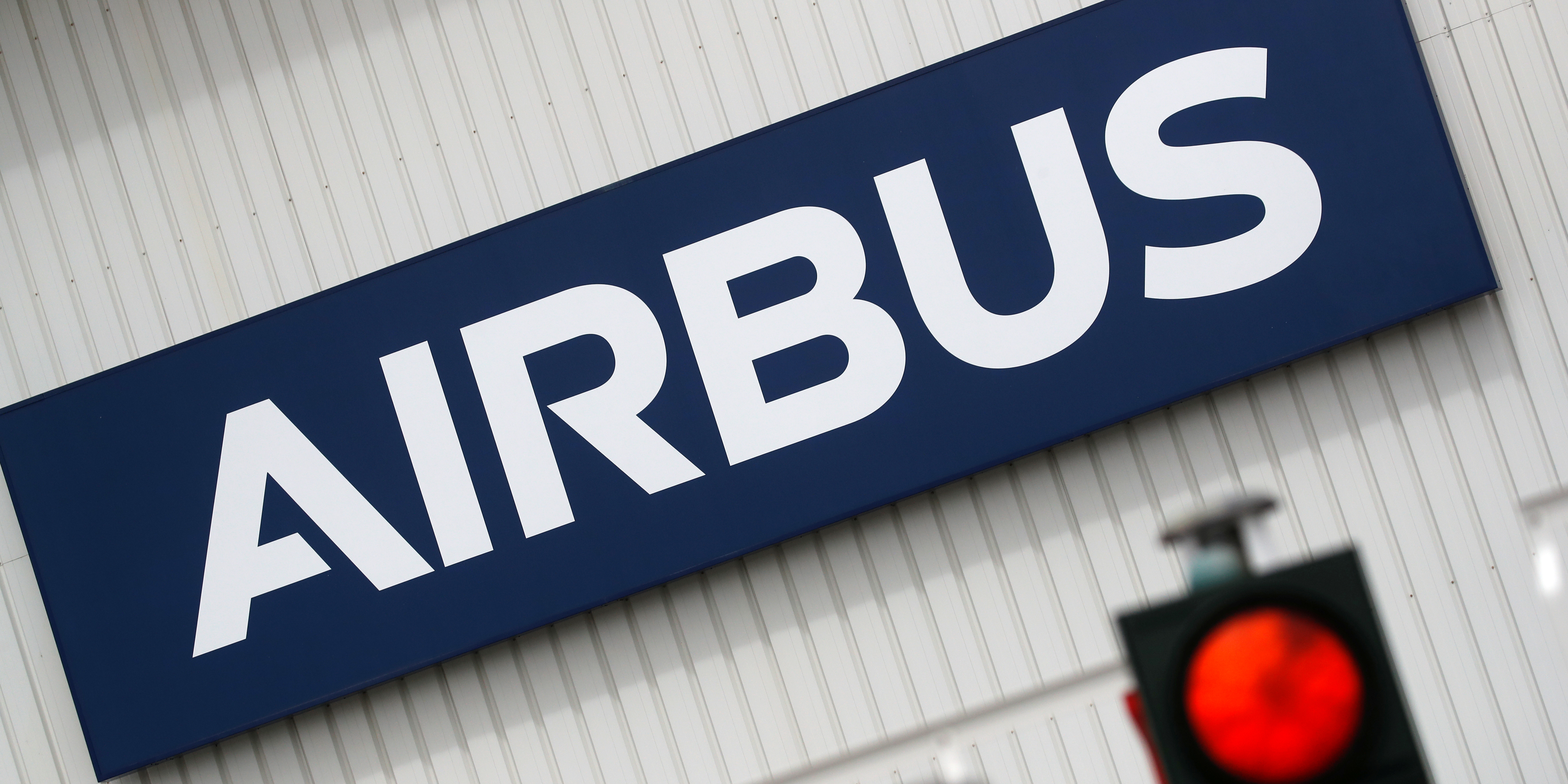 Airbus plonge dans le rouge mais se dit prêt pour traverser la crise