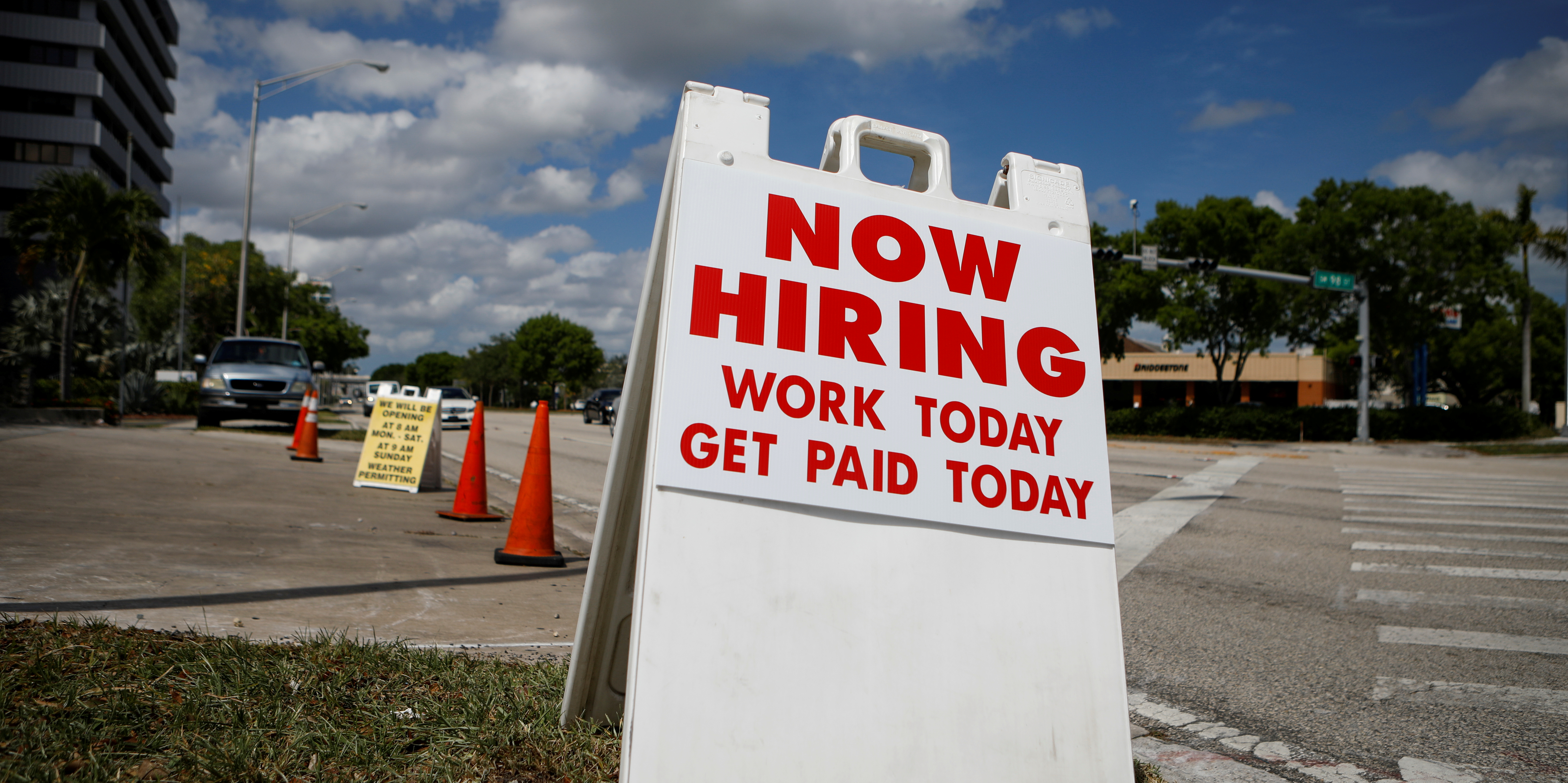 Baisse attendue du chômage en juillet aux États-Unis, malgré le rebond du virus