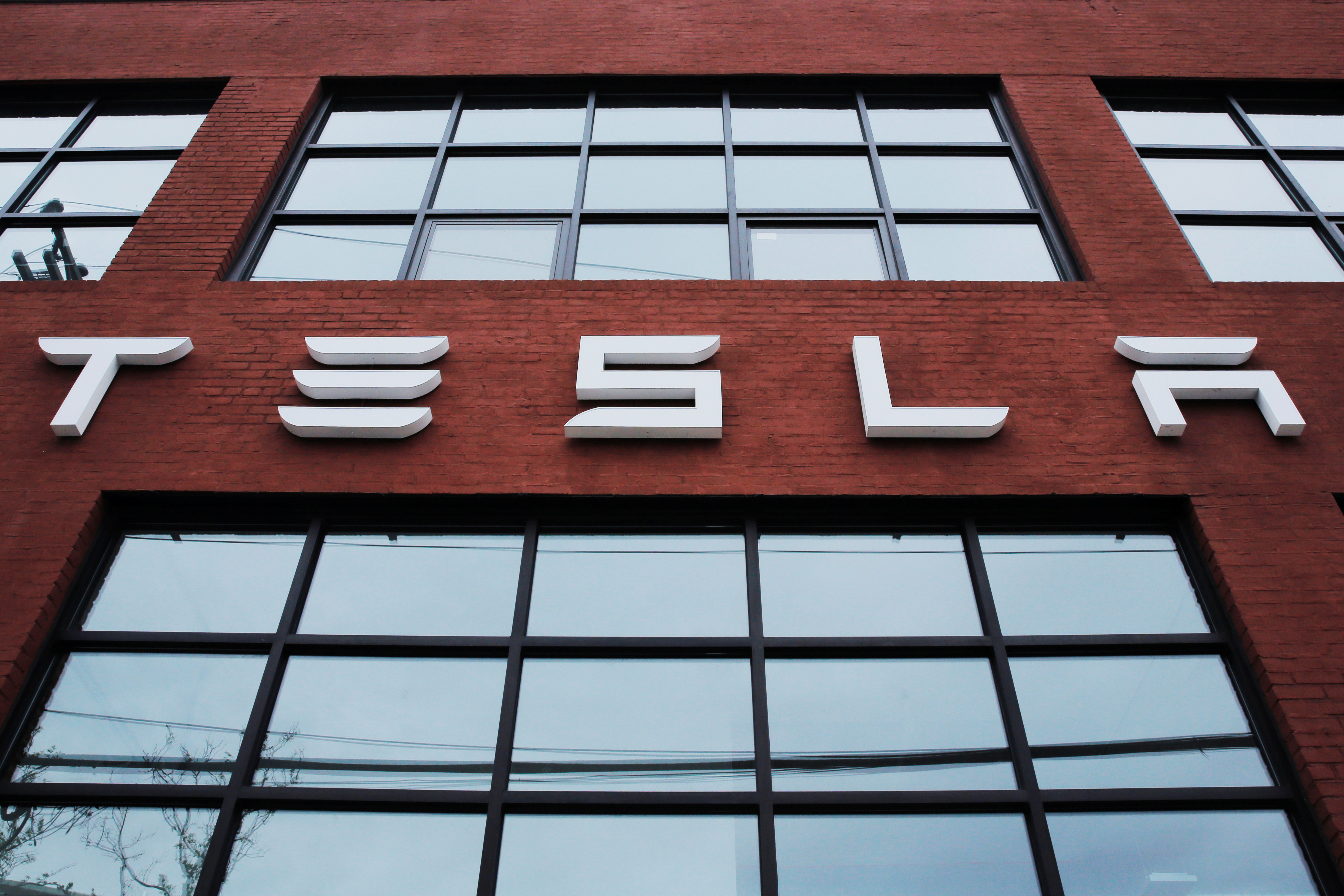 Tesla, chronique d'une bulle boursière annoncée ?