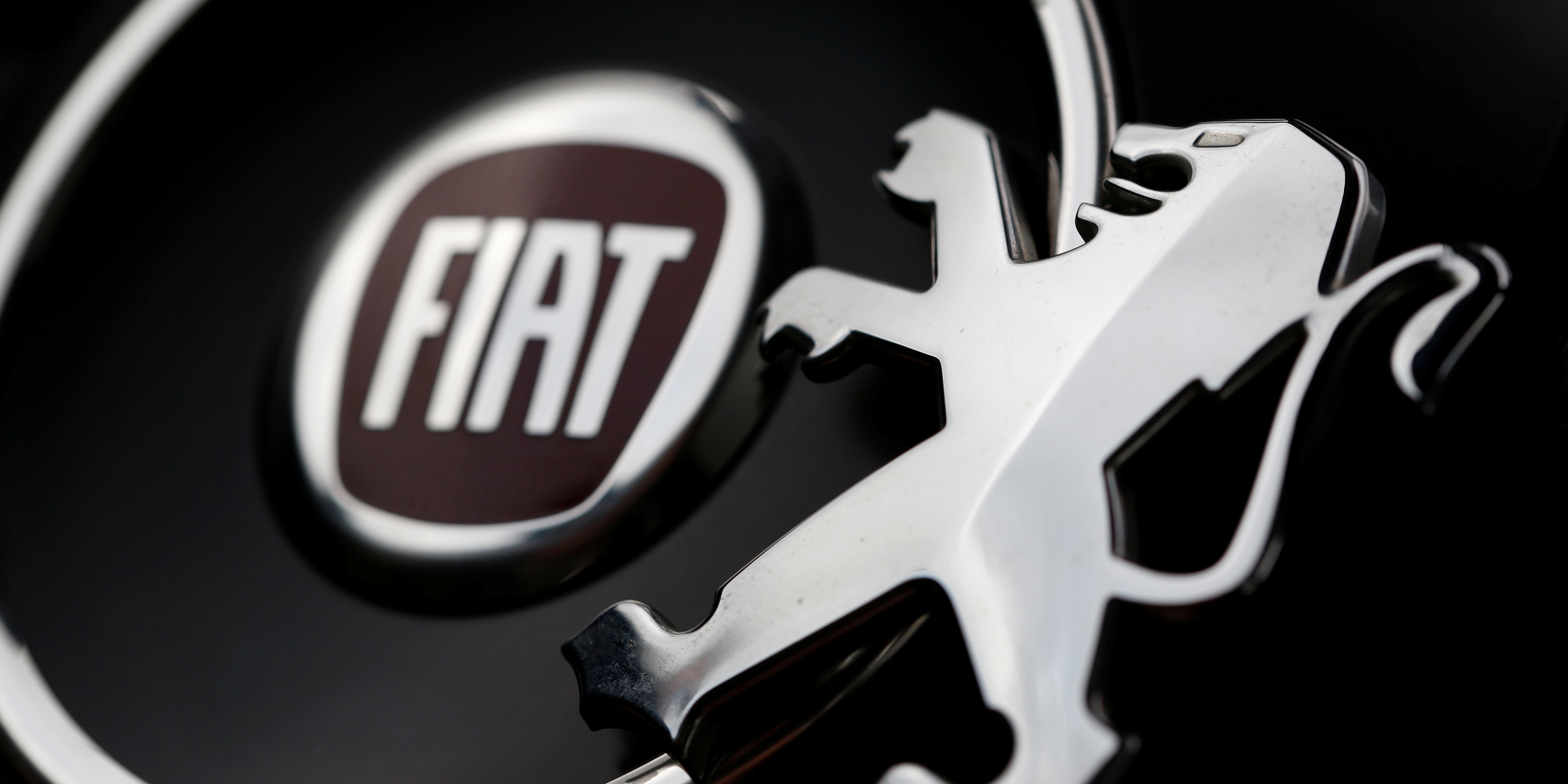 PSA et Fiat revoient les termes de leur contrat de fusion