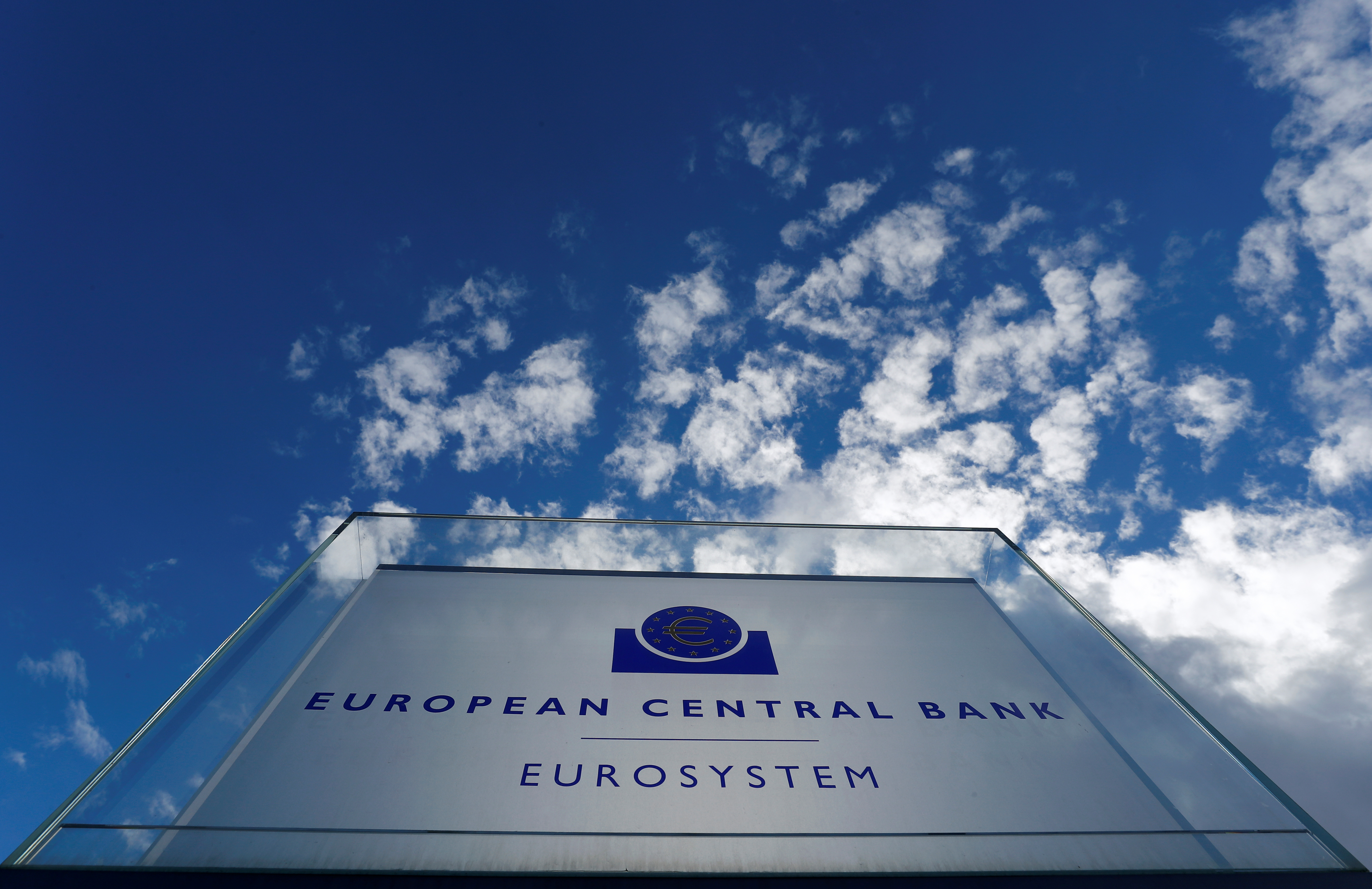 La BCE donne un feu vert sous conditions aux dividendes des banques