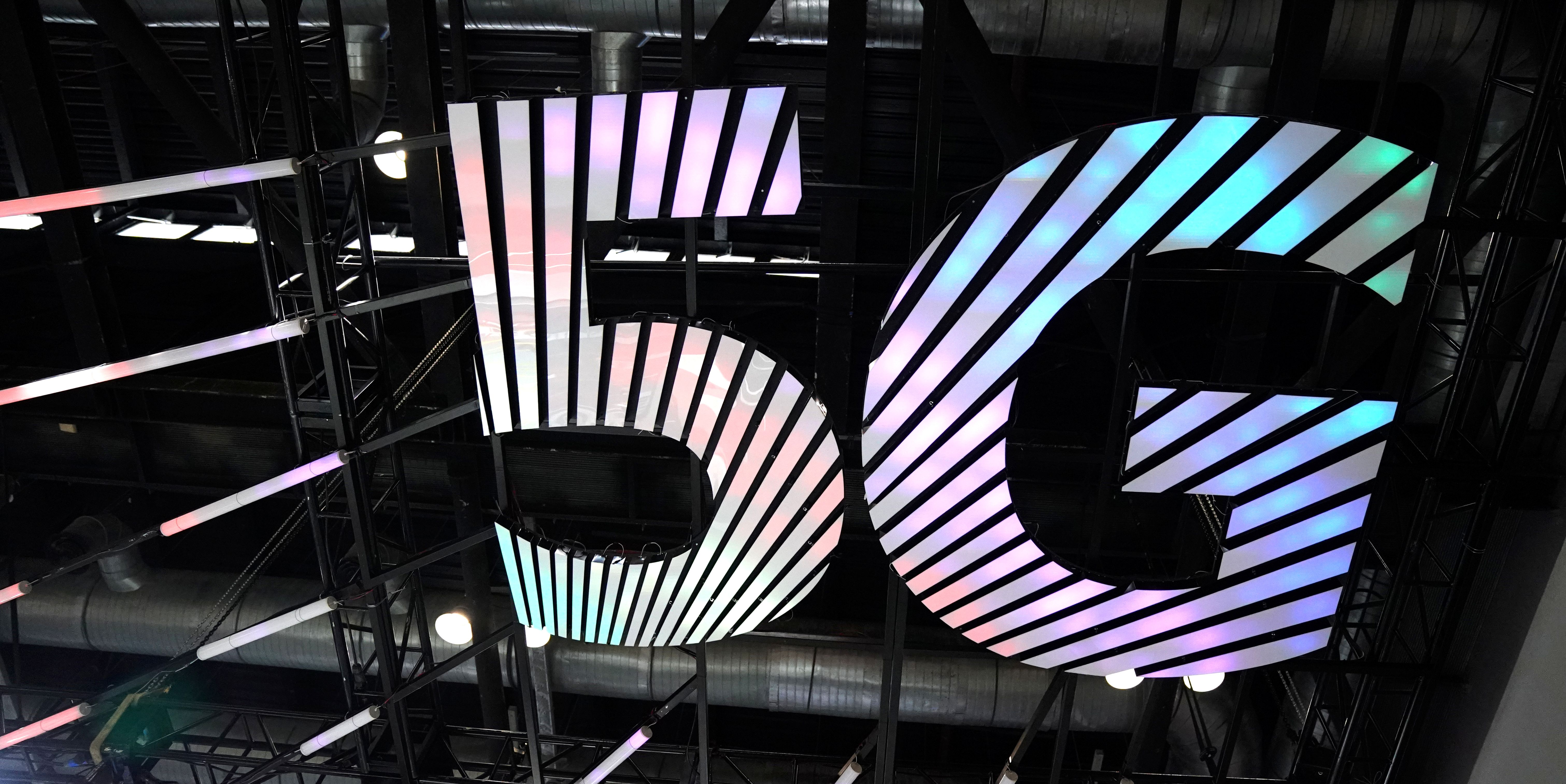 5G : dix questions sur une arrivée controversée