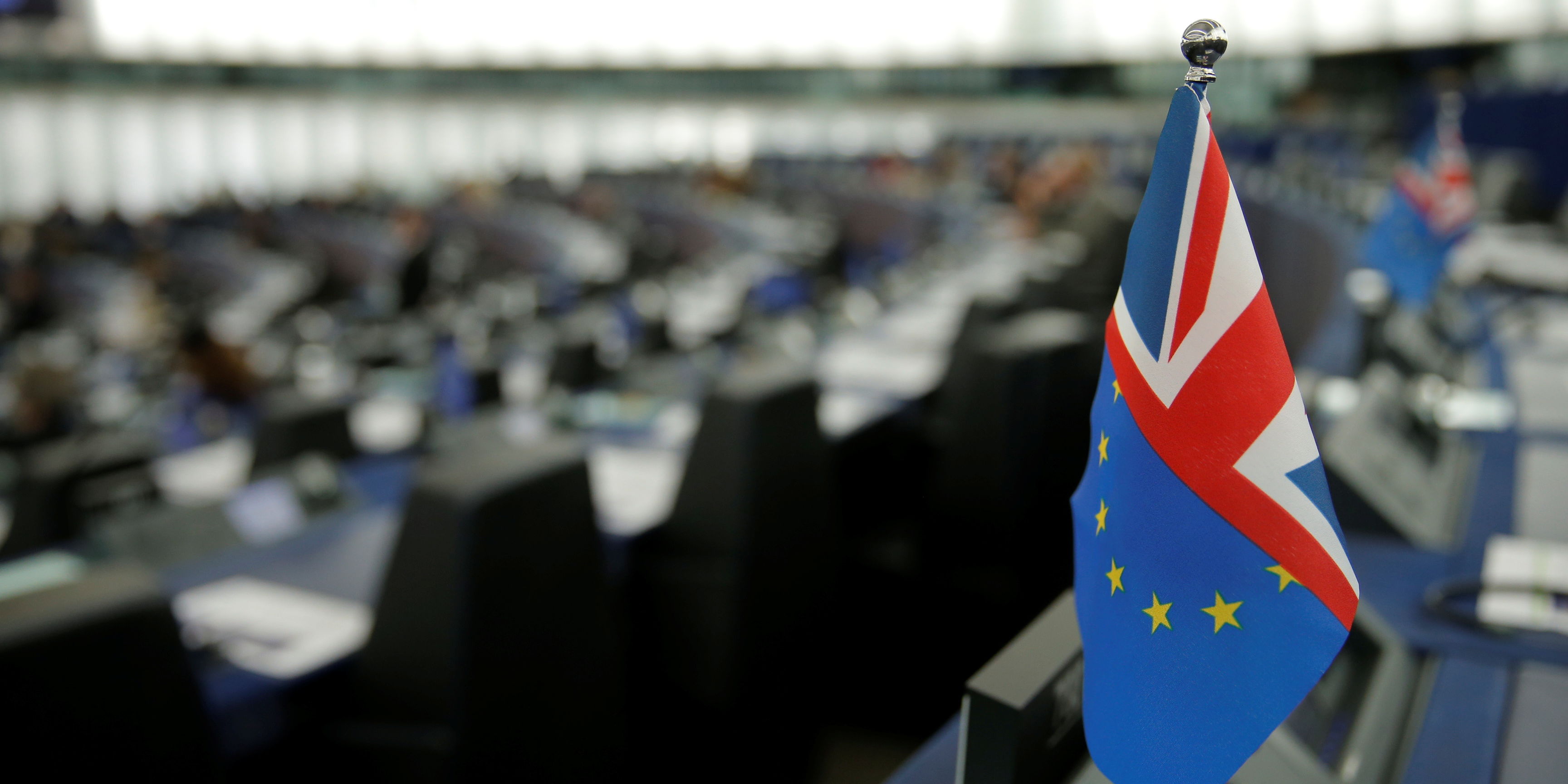 Brexit: l'UE se réunit à Bruxelles, Johnson menace de stopper les négociations