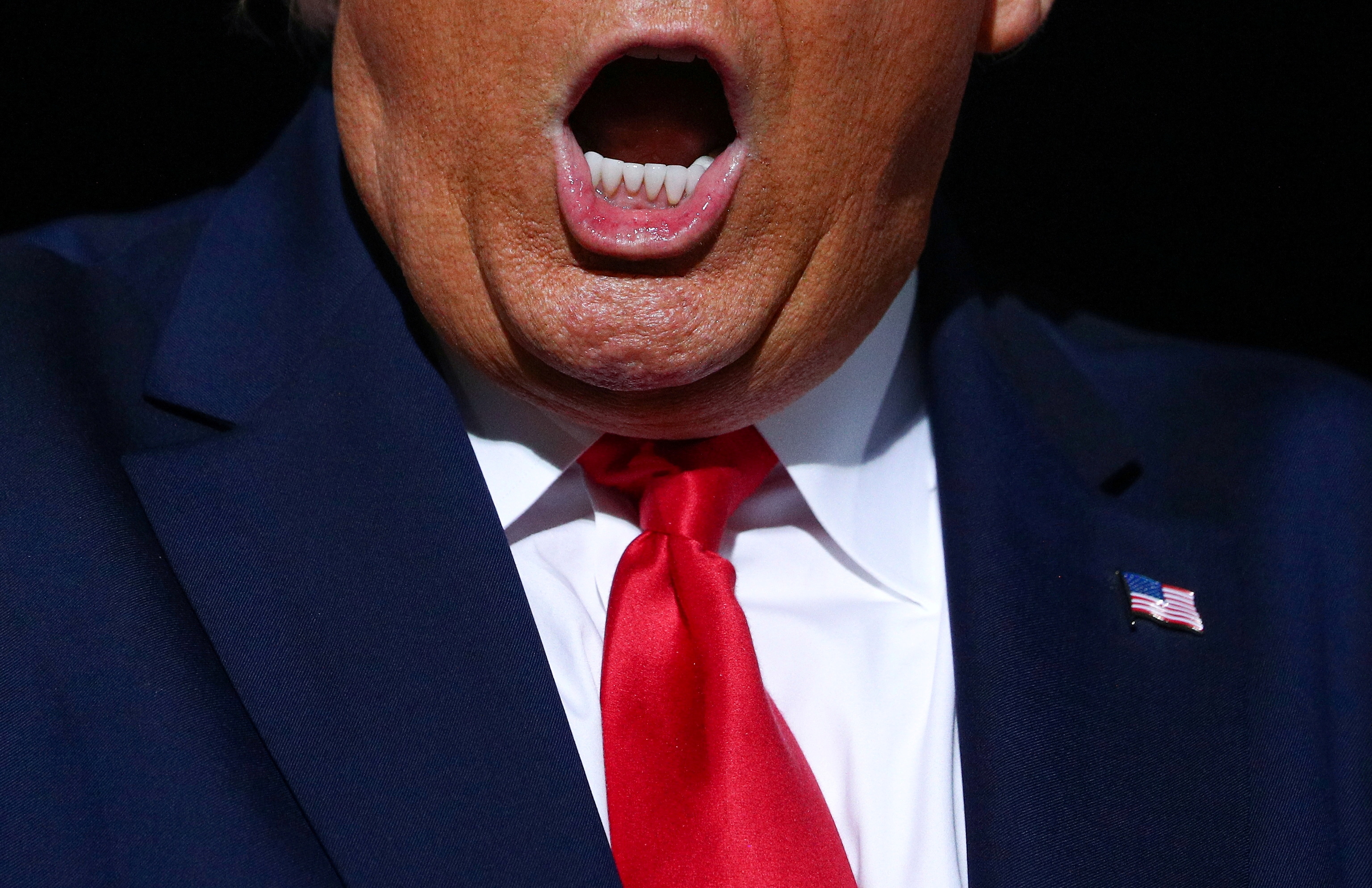 Trump : "l&#39;élection est loin d&#39;être terminée (...), je ne lâcherai pas"