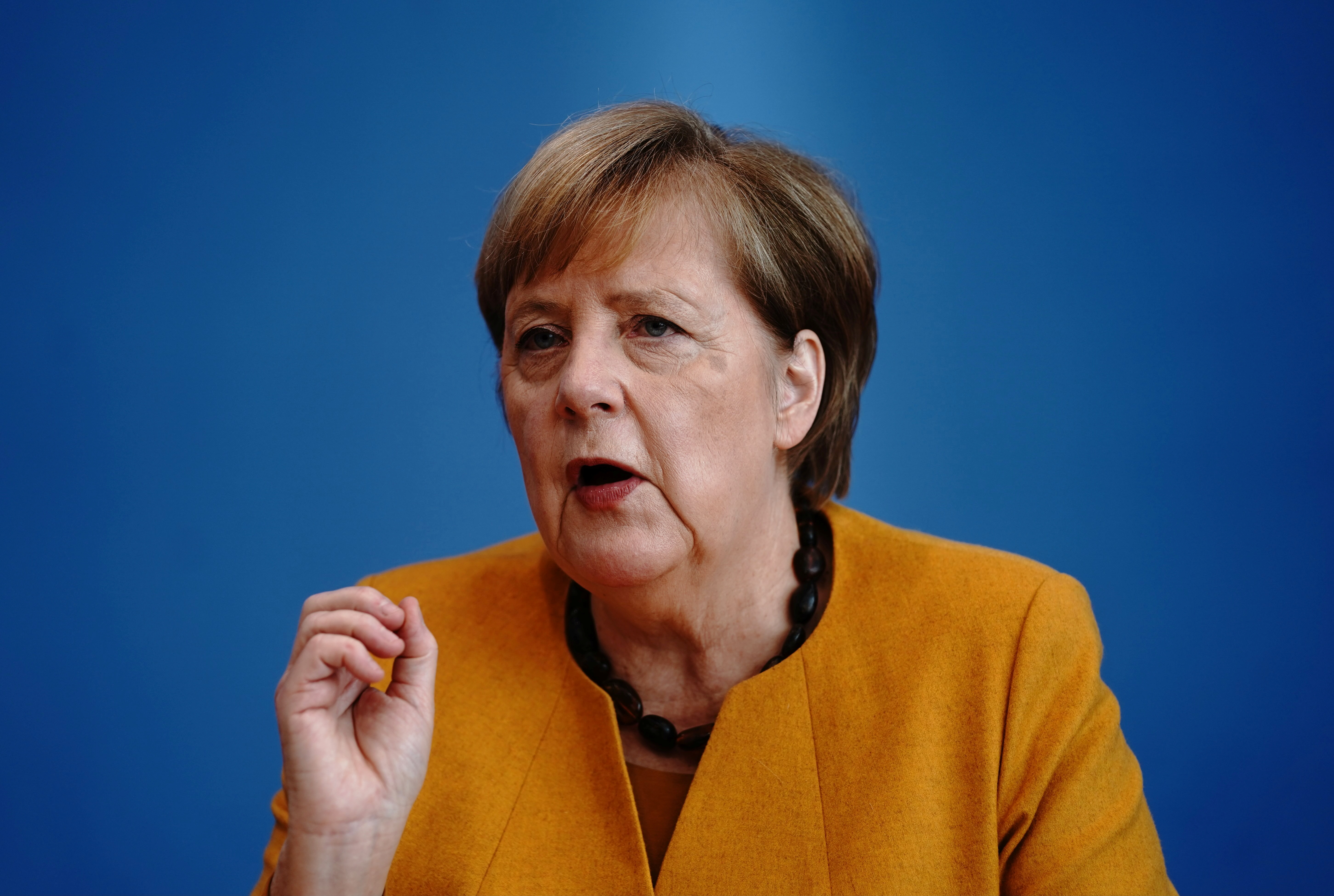 Covid-19 : Merkel veut refermer les commerces en Allemagne à partir de mercredi