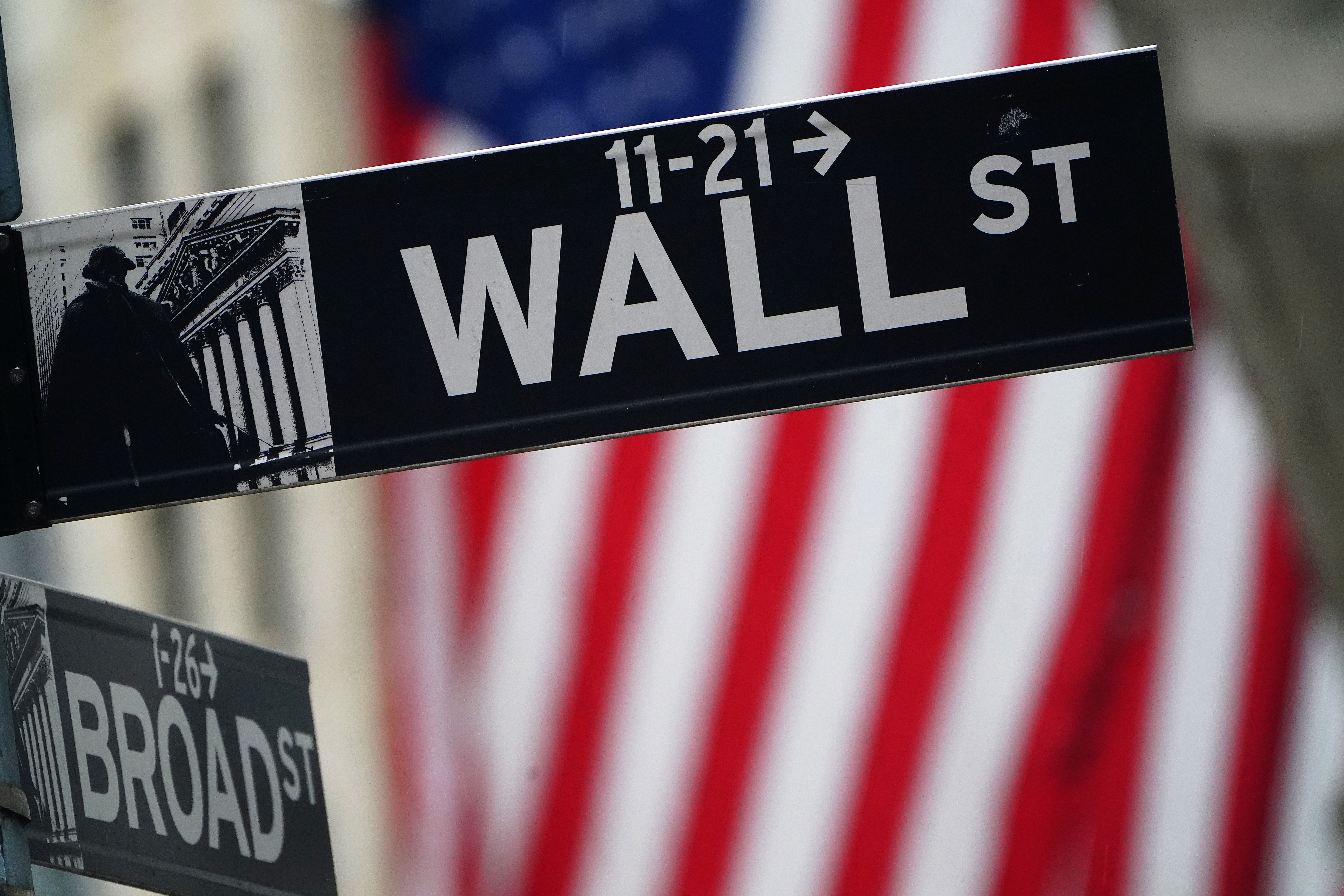 Après une semaine catastrophique, Wall Street esquisse un rebond à la veille de l'élection présidentielle américaine