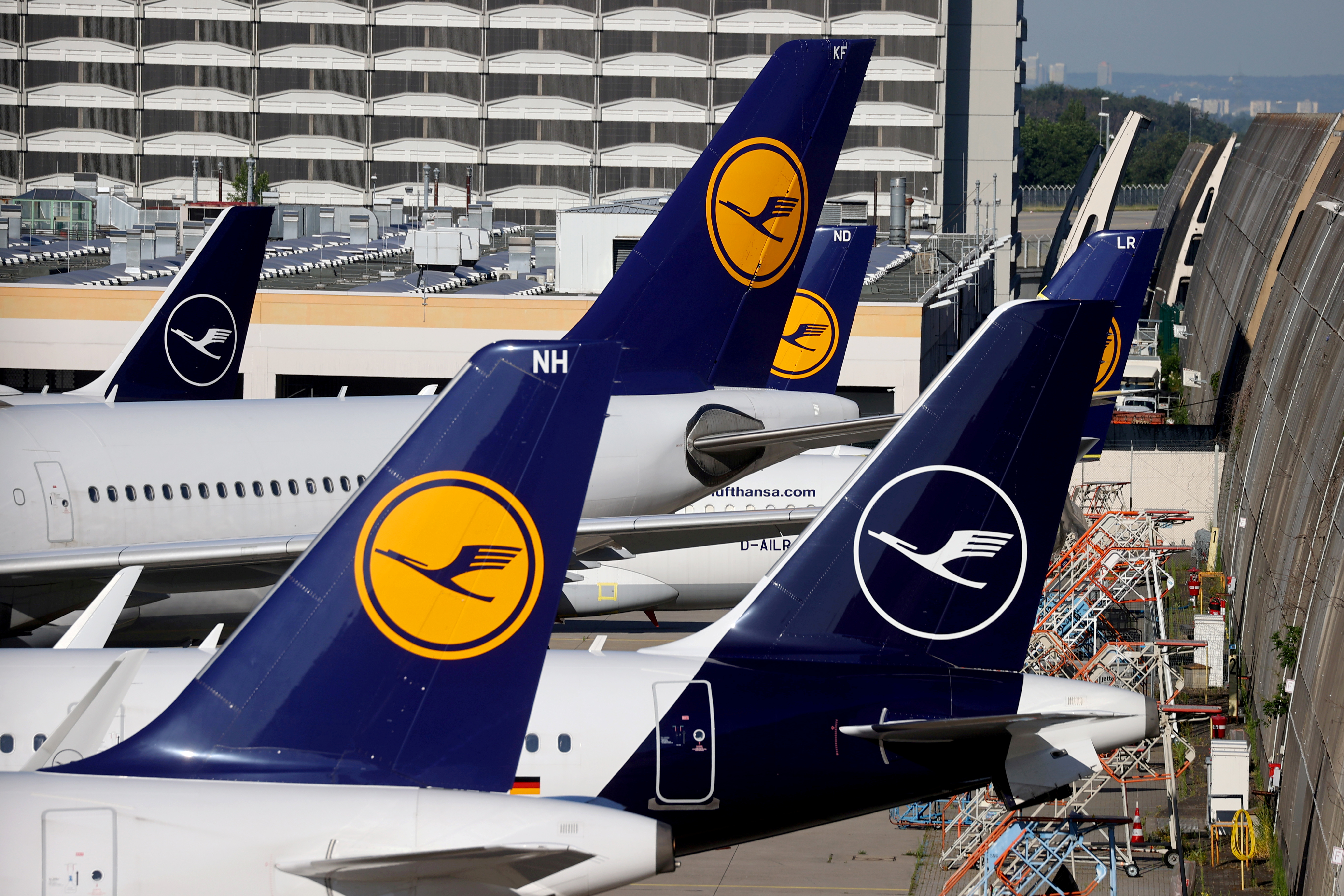 Explosion de la demande : Lufthansa mettra cet été des 