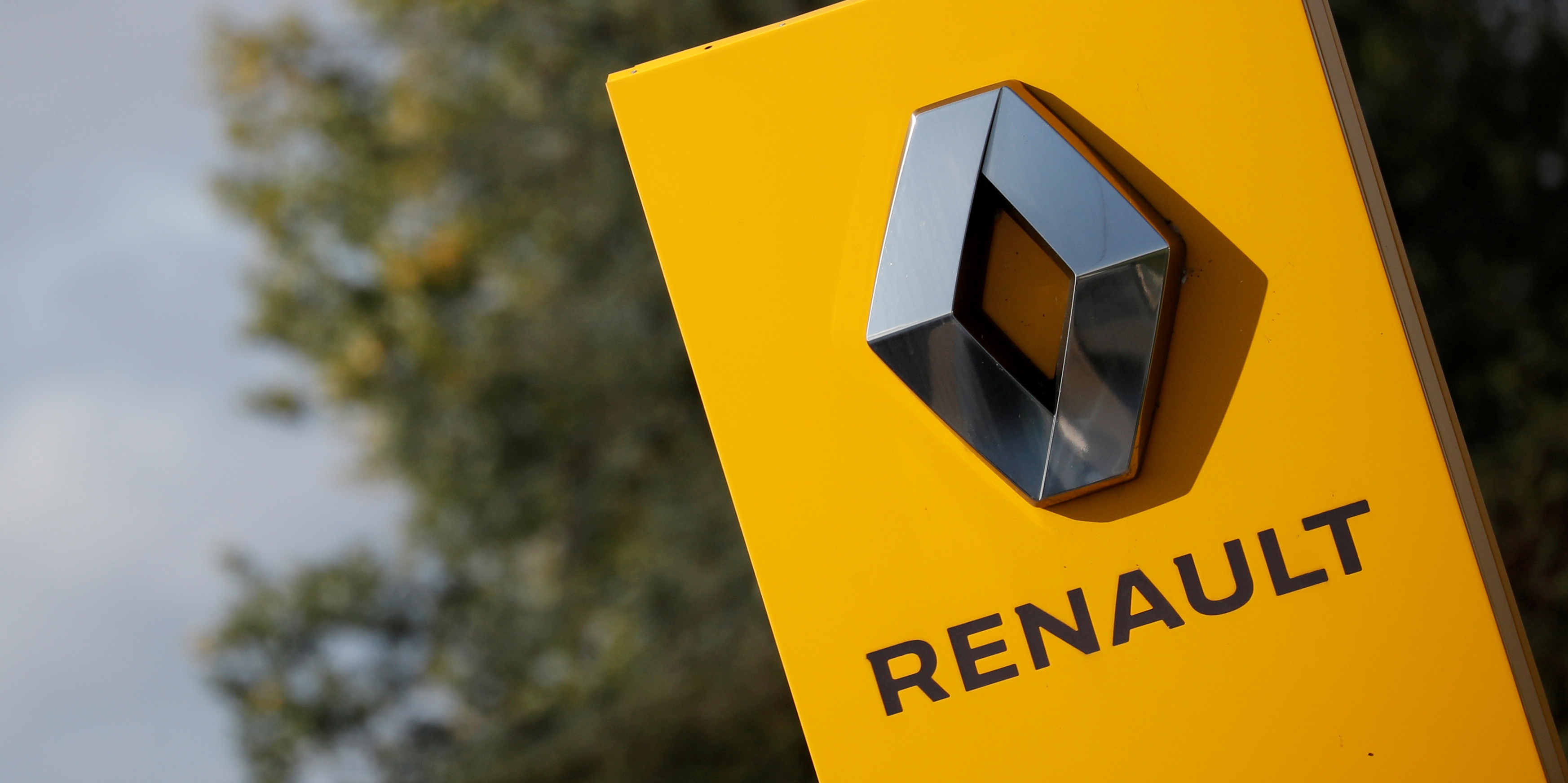 Plus de ventes et moins de coûts, Renault lance sa « Renaulution »