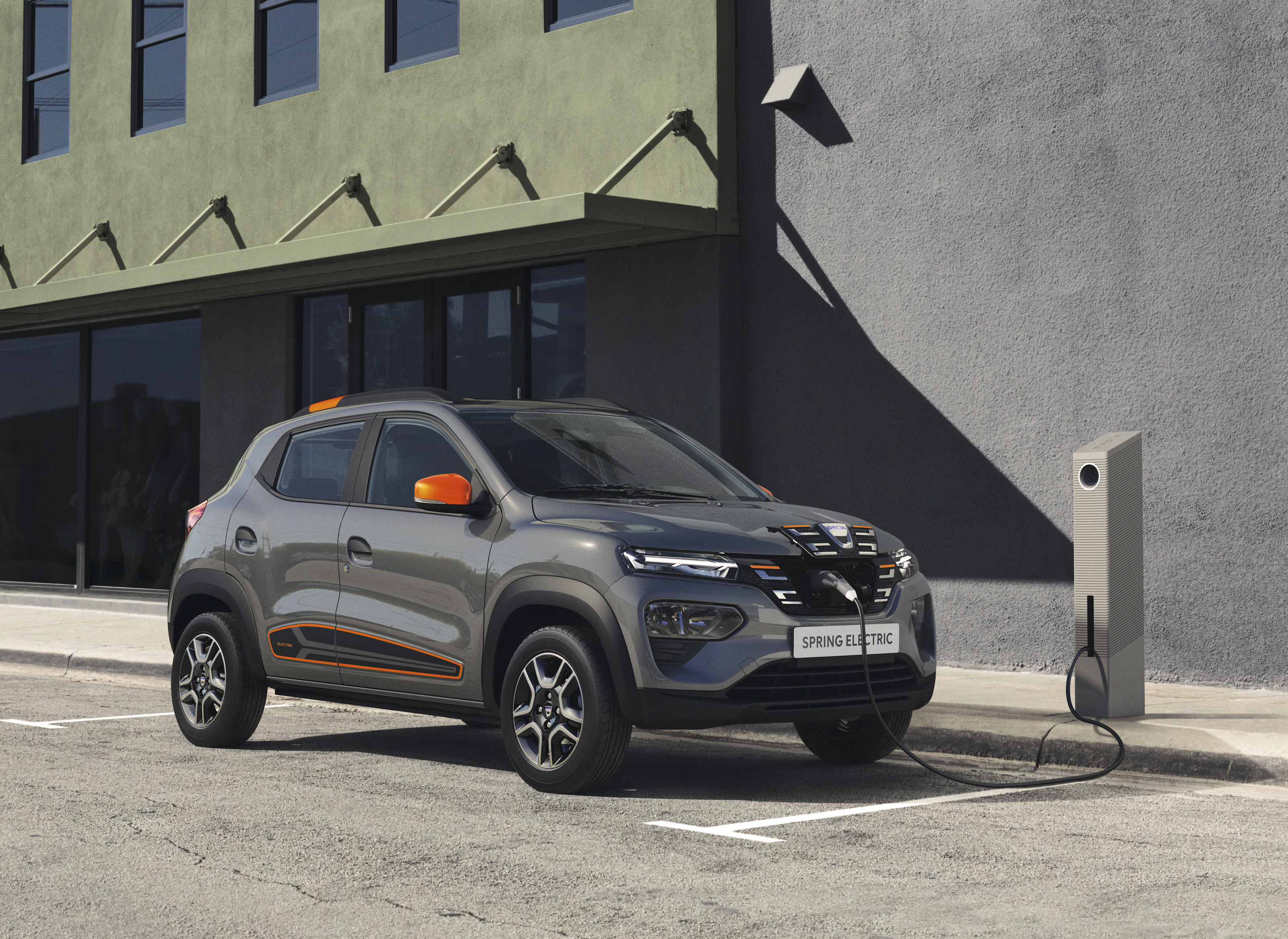 Renault : Pourquoi la production de la Dacia électrique restera en Chine et ne reviendra pas en Europe