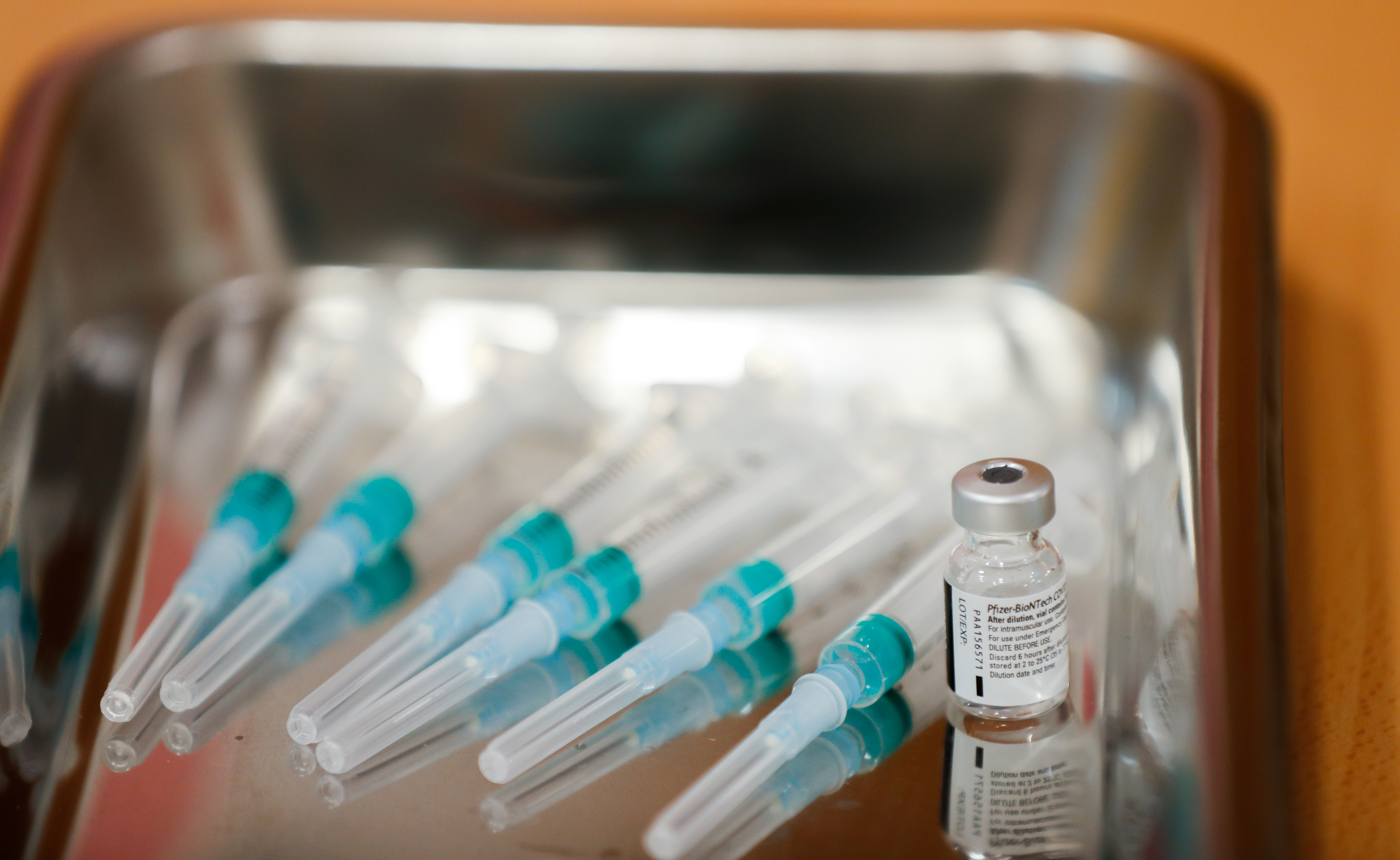 Les médecins dénoncent une campagne de vaccination « aux dépens des soignants »