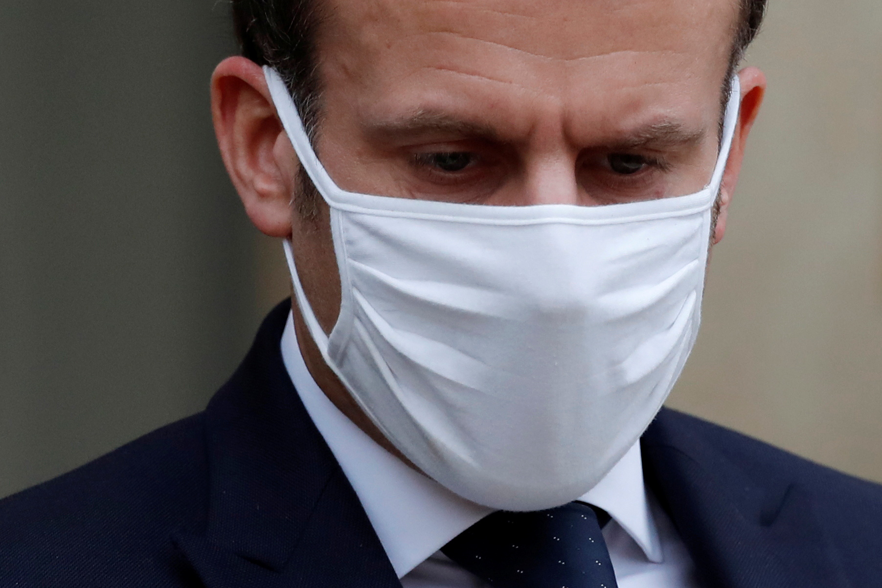 La France marche sur des oeufs pour éviter un troisième confinement