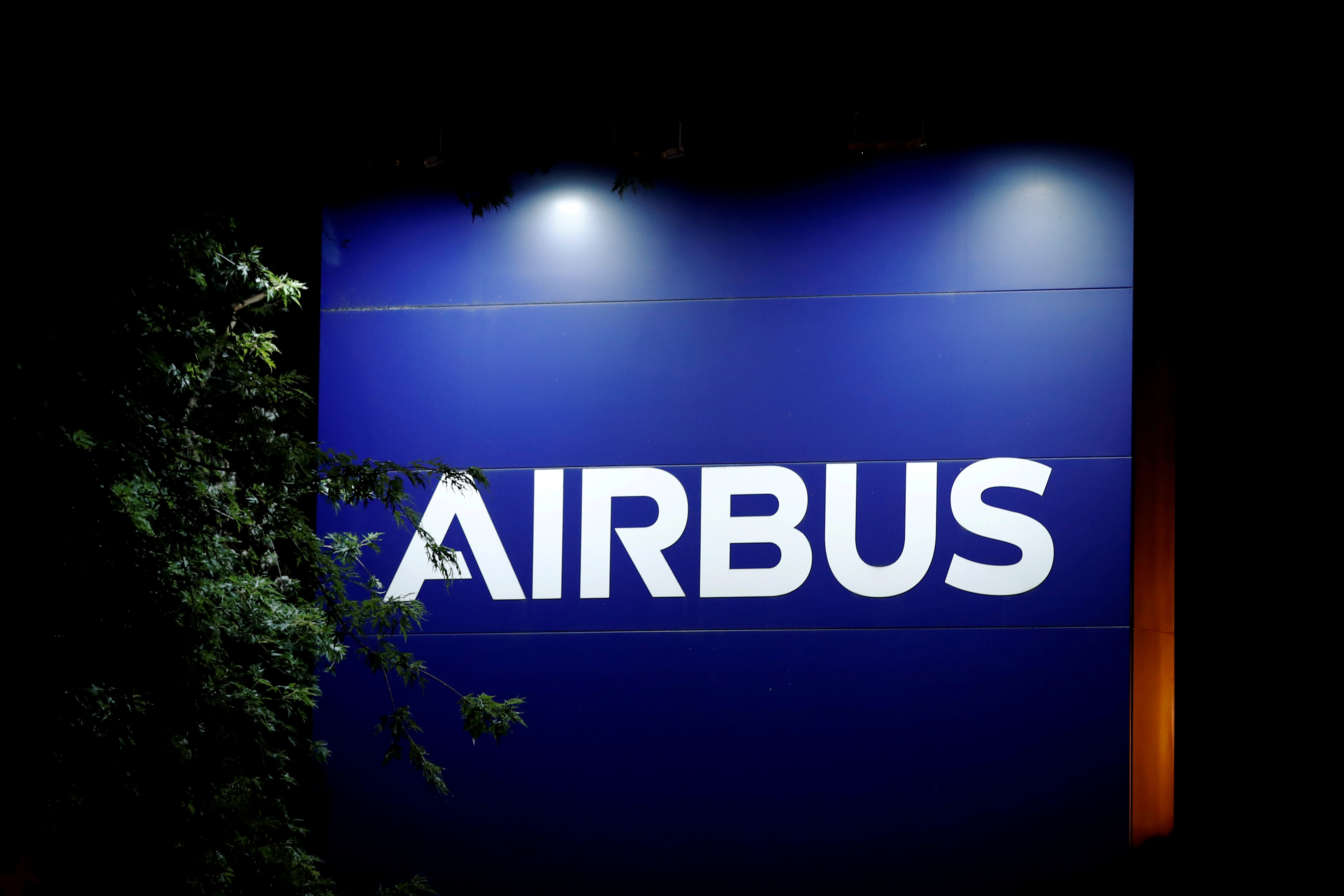 Plan social d'Airbus : pas de licenciements secs en France