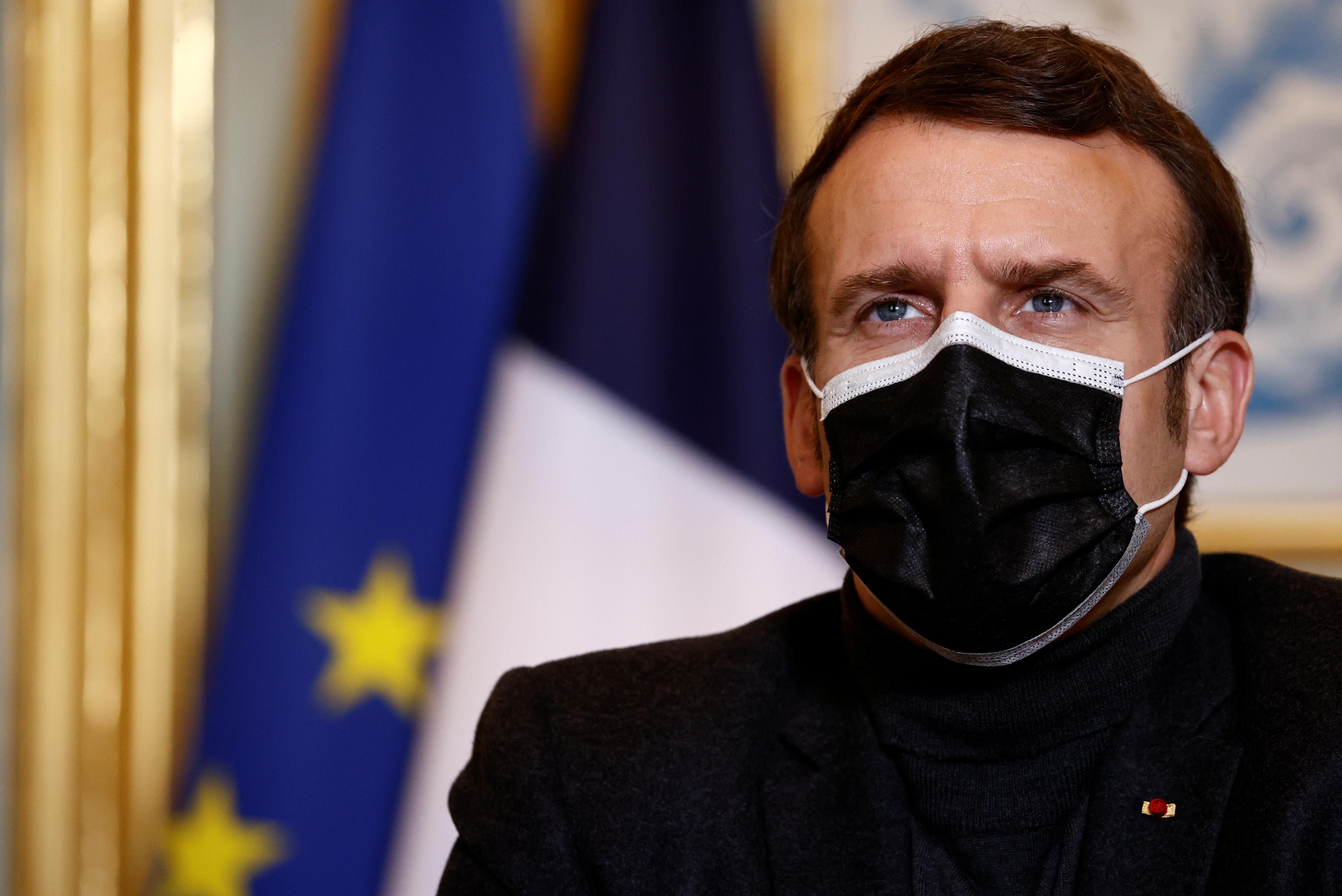 Stratégie contre la Covid : le quitte ou double d'Emmanuel Macron