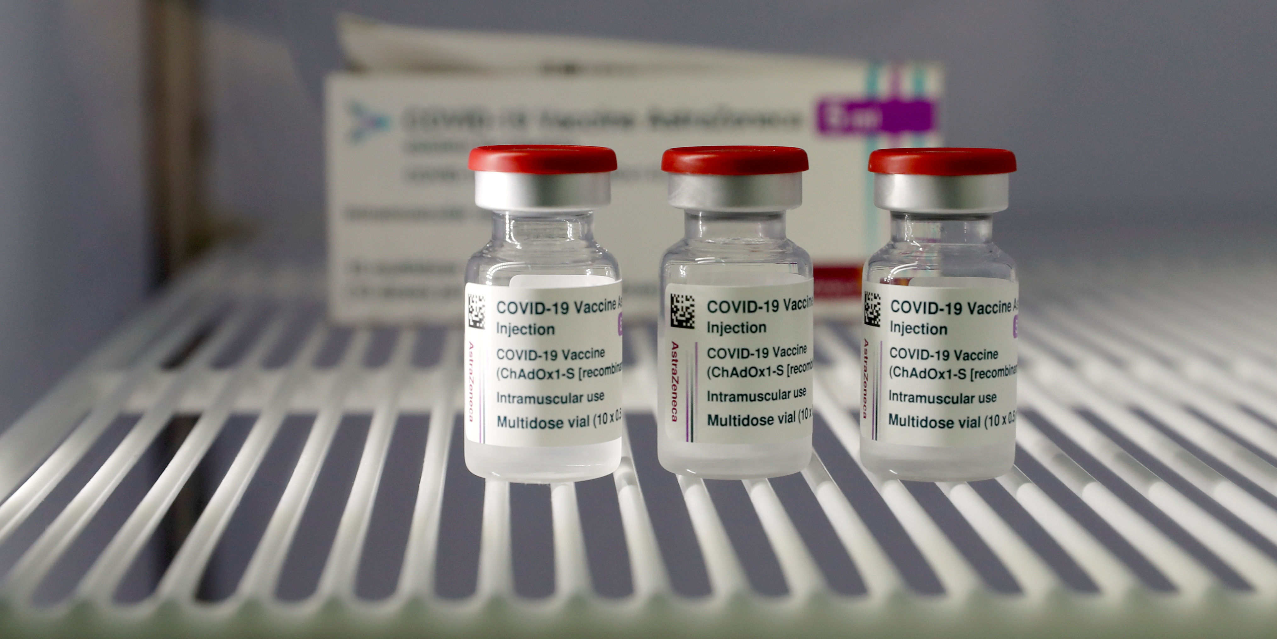 Avec «2 millions de doses hebdomadaires d'ici deux semaines», le gouvernement fixe des étapes de vaccination