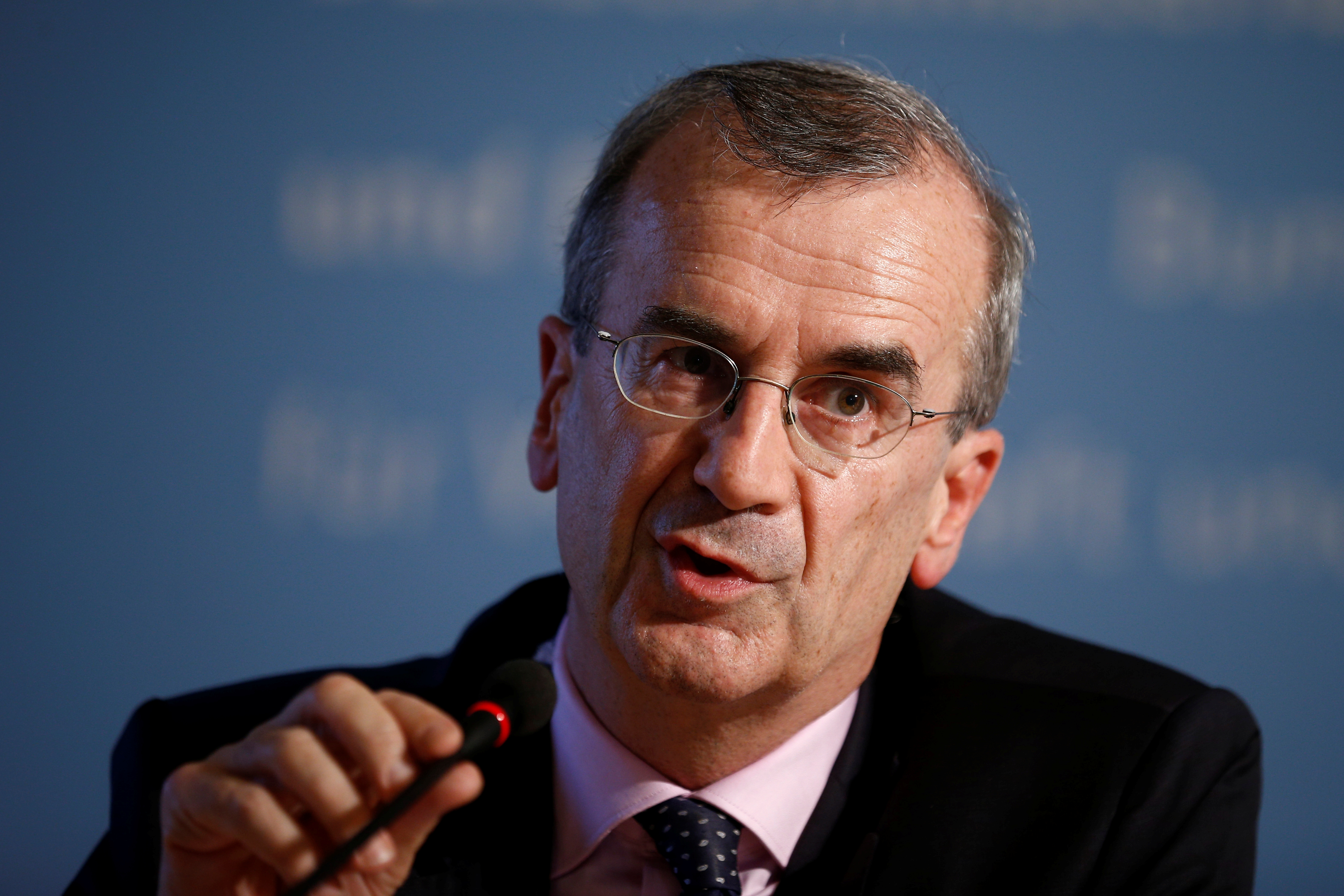 Covid-19 : la BCE achètera des actifs au moins jusqu'en mars 2022, affirme François Villeroy de Galhau