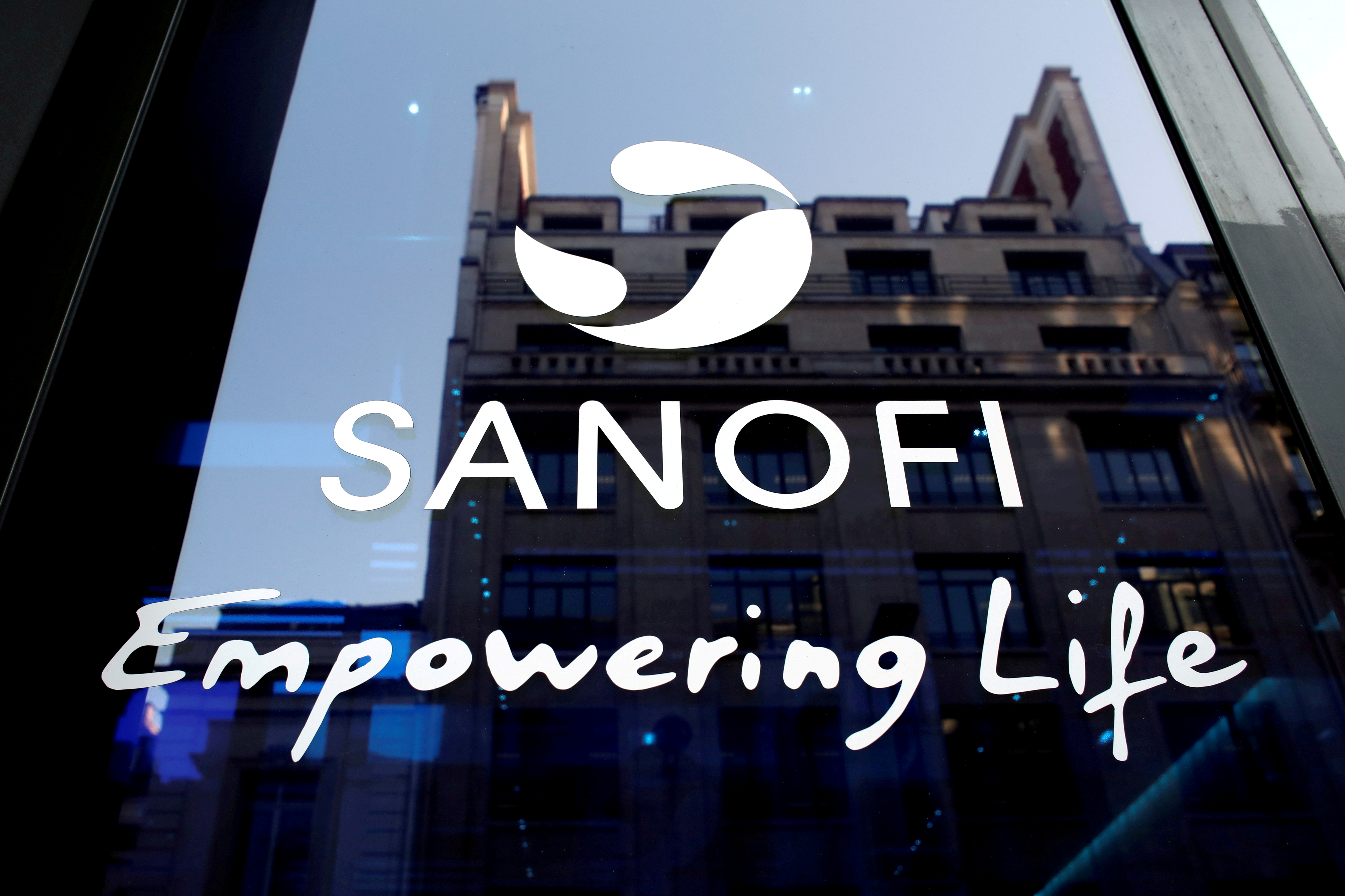 Pour rattraper son retard, Sanofi investit deux milliards d'euros dans l'ARN messager