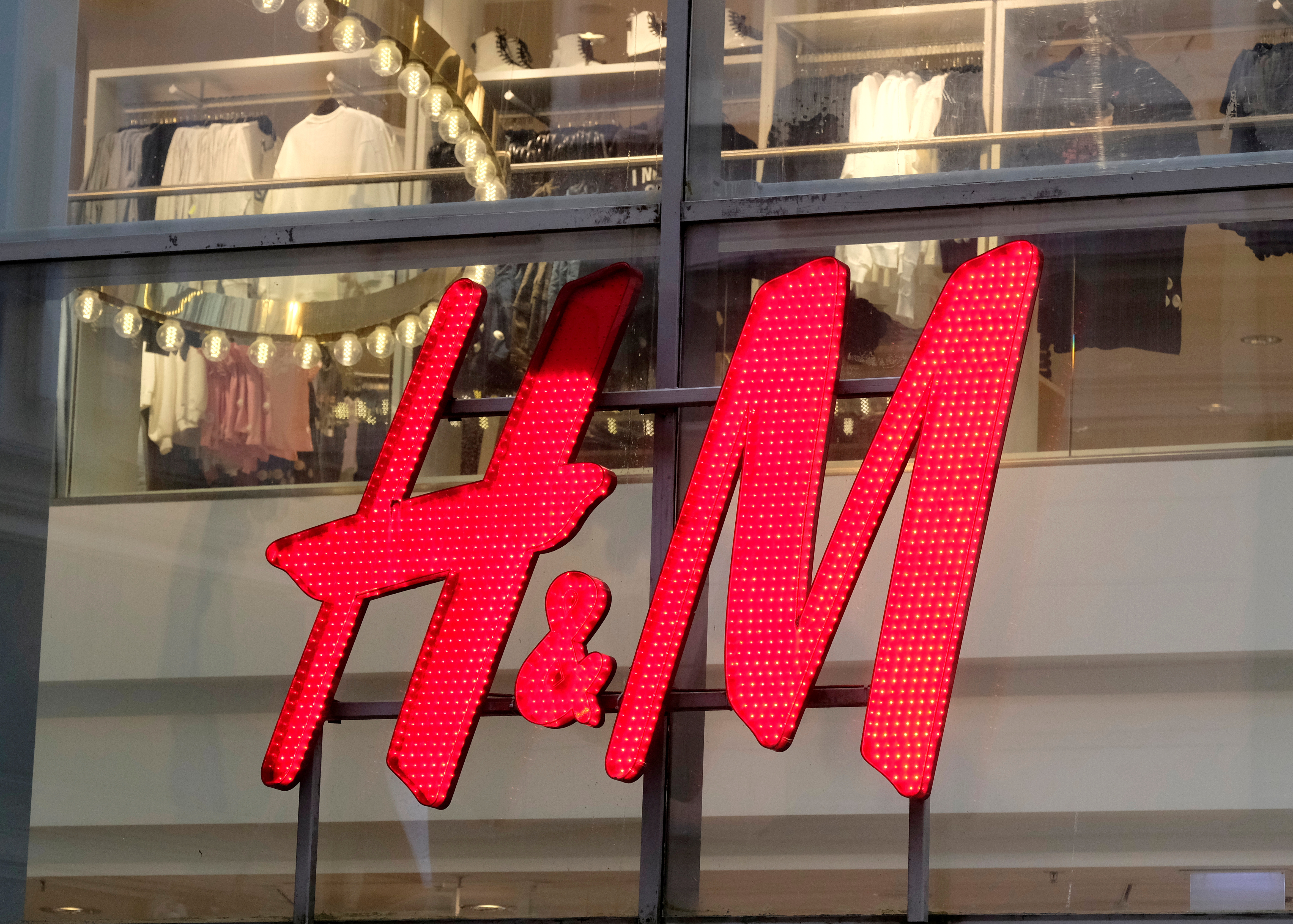 H&M quitte définitivement la Russie