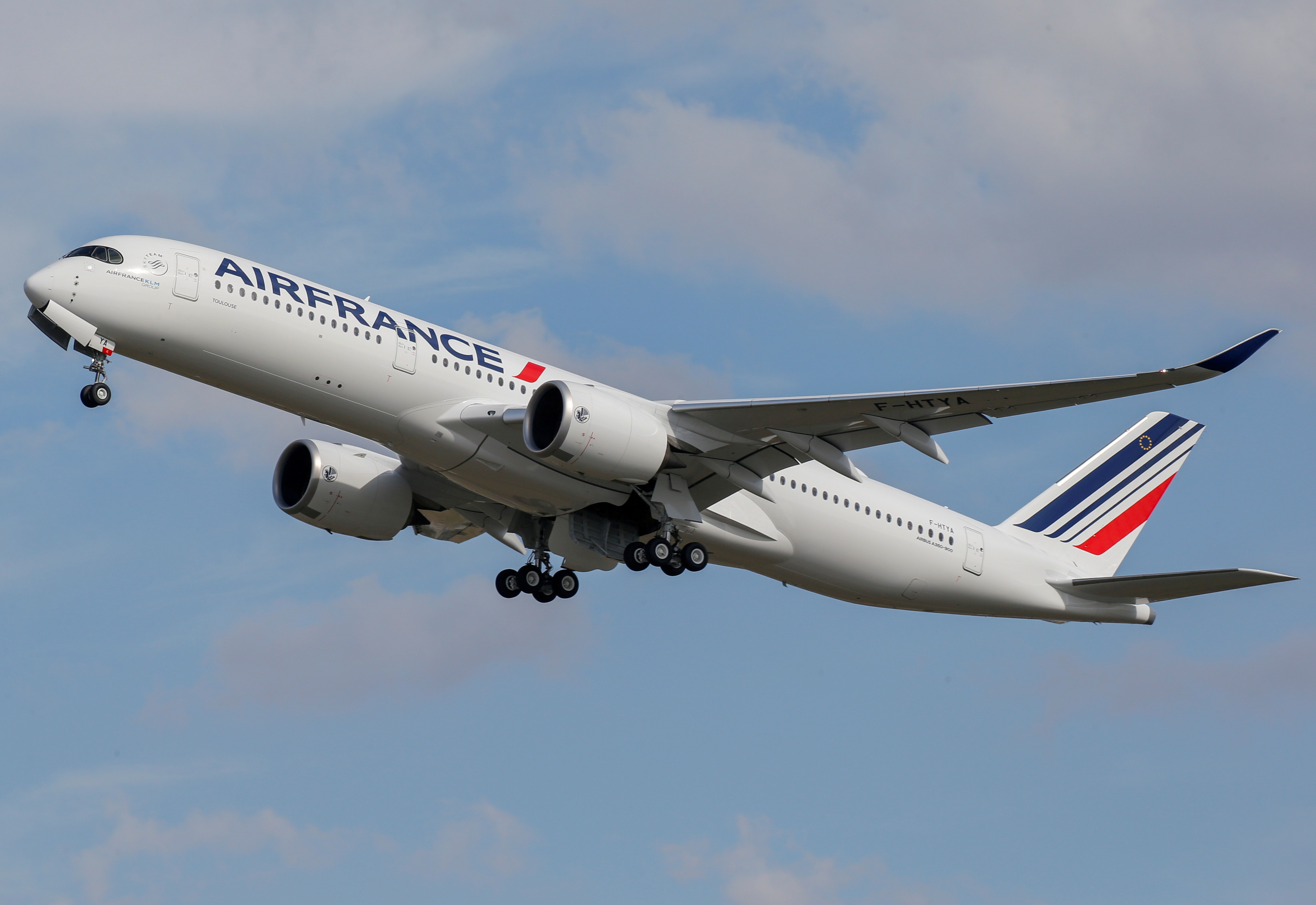 Boeing de Ryanair détourné : Air France suspend le survol de la Biélorussie