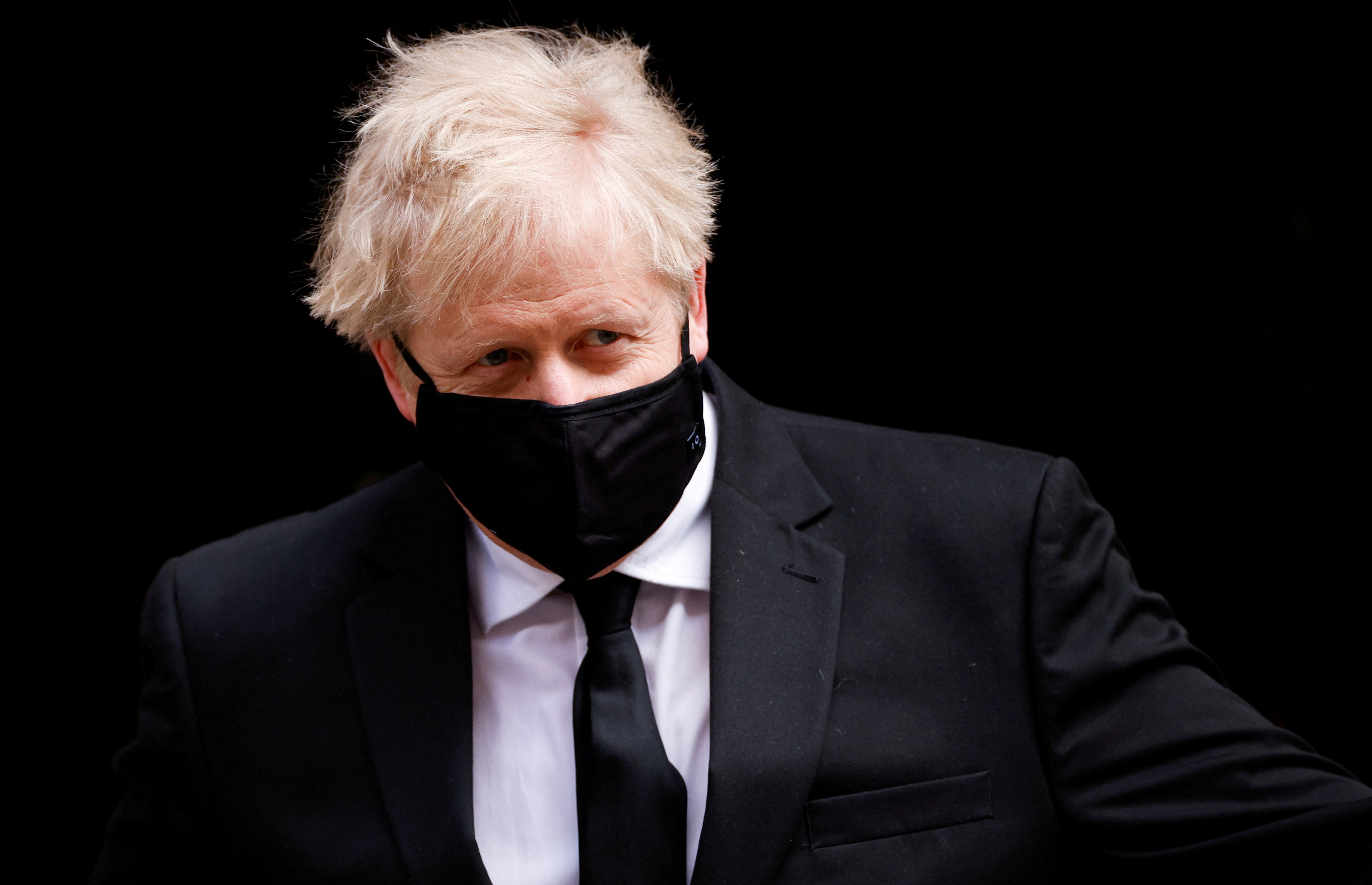 Covid-19 : cas contact, Boris Johnson doit s'isoler