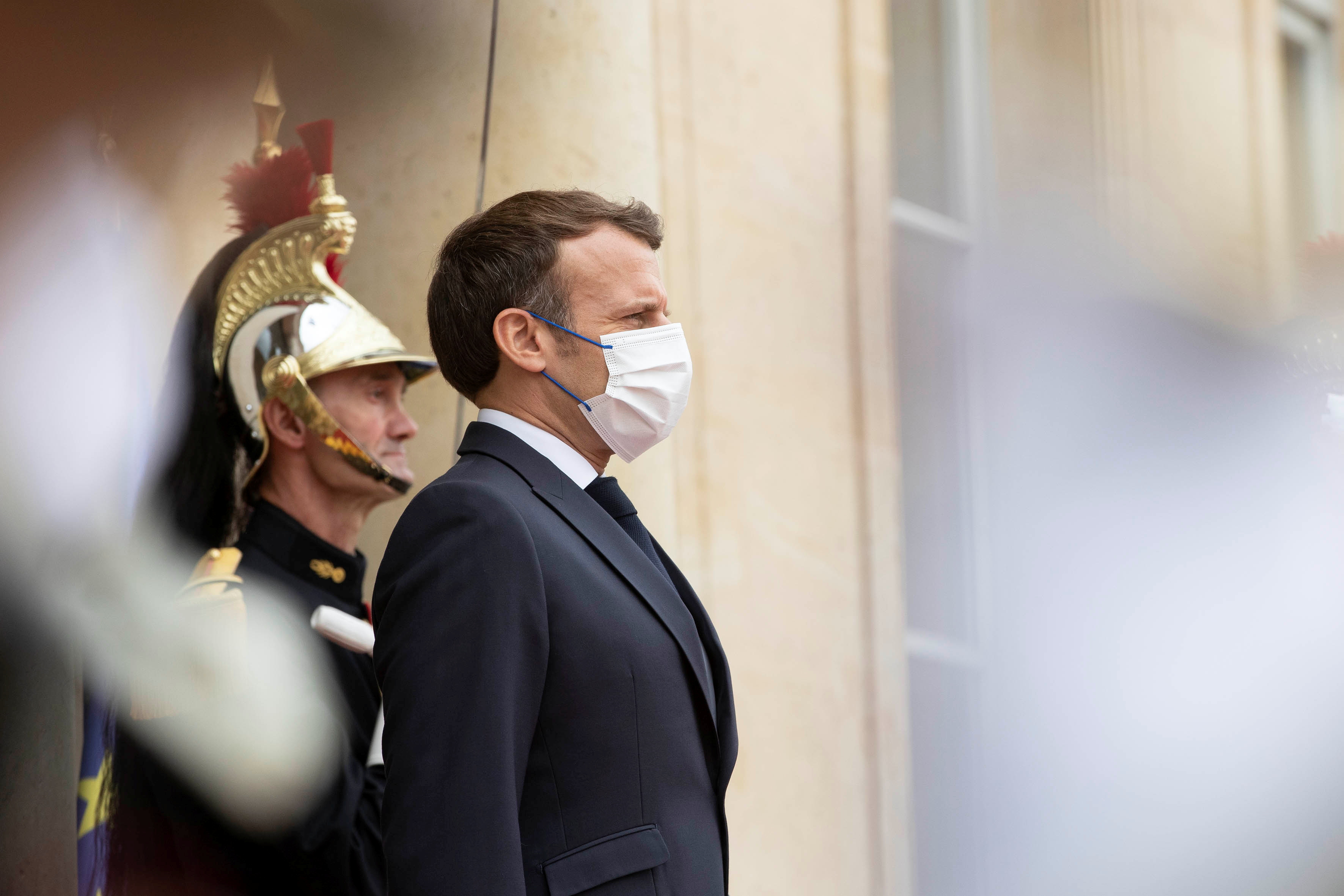 Retraites : le choix cornélien d'Emmanuel Macron