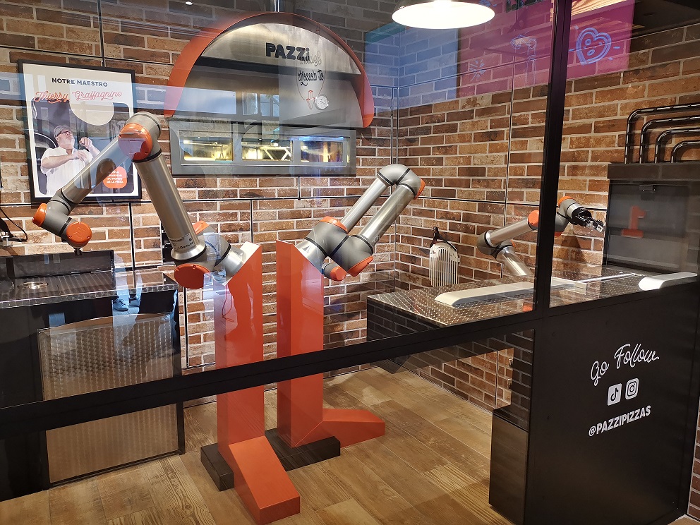 Le français Pazzi lance la première pizzeria robotisée au monde : quelle place pour l'homme dans la restauration de demain ?