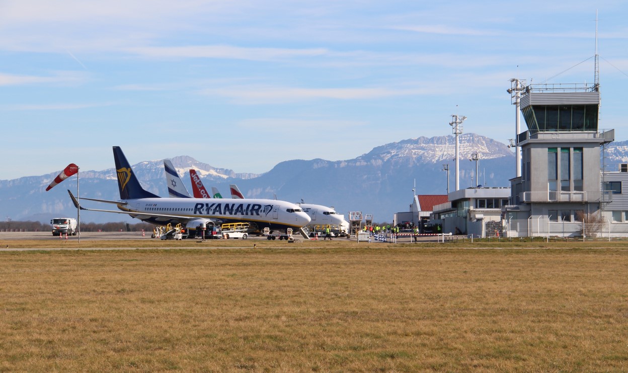 Aéroports locaux : après une saison blanche, Grenoble Alpes Isère surveille de près la 