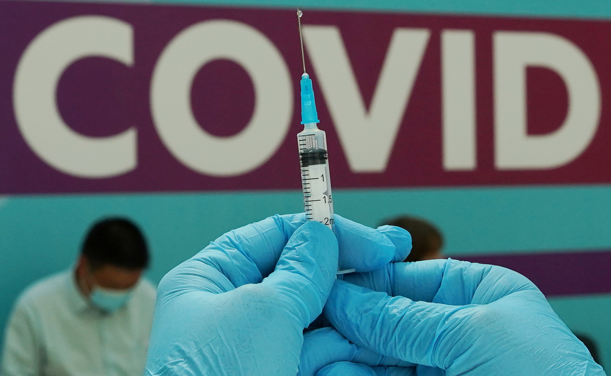 Vaccins contre le Covid-19 et problèmes cardiaques : les bénéfices l'emportent sur les risques estime l'OMS