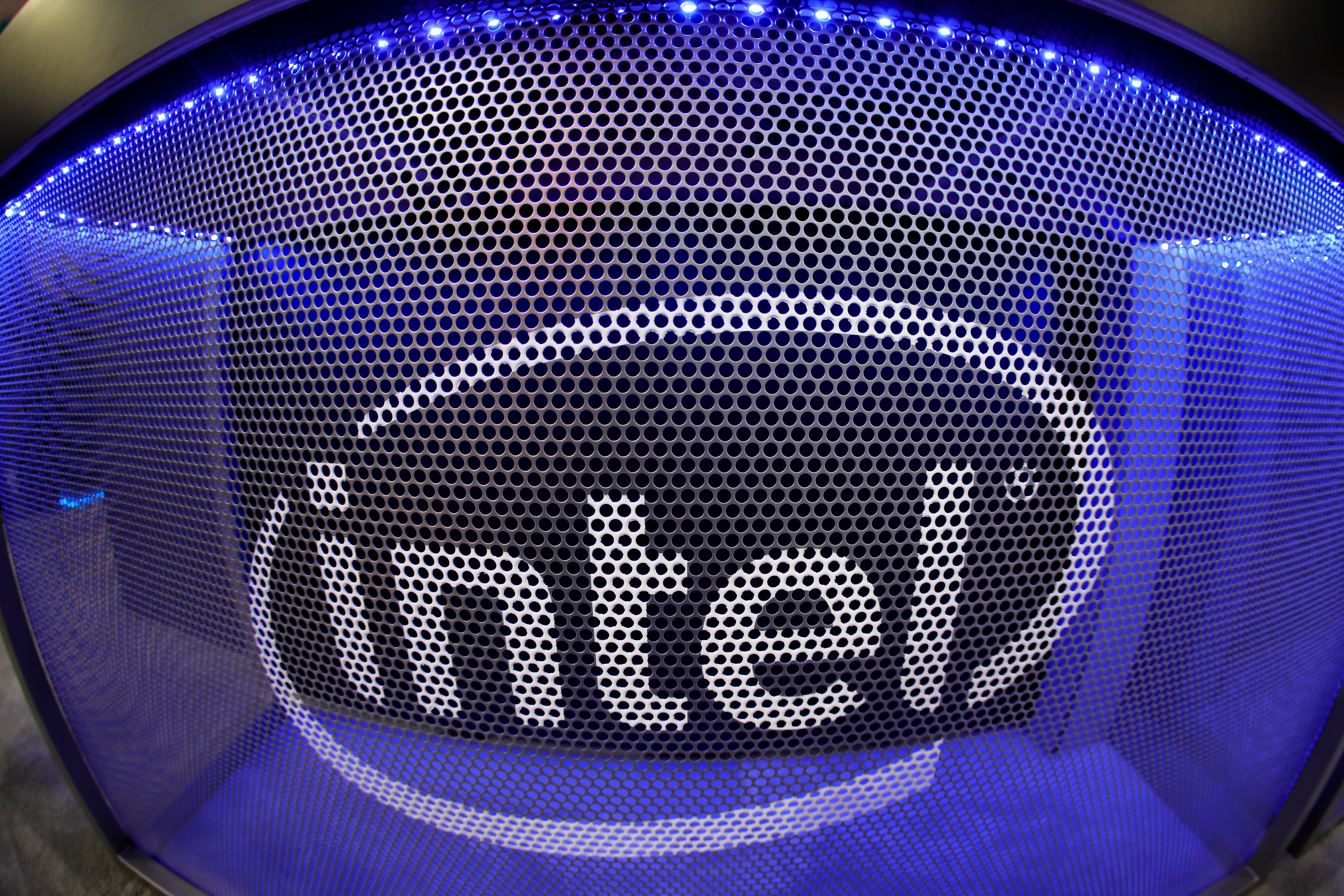 Semi-conducteurs : Intel prêt à investir 80 milliards en Europe pour accélérer la production