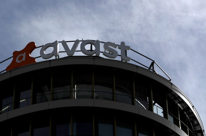 Cybersécurité : l'Américain Norton s'empare de son concurrent Avast pour 8 milliards de dollars