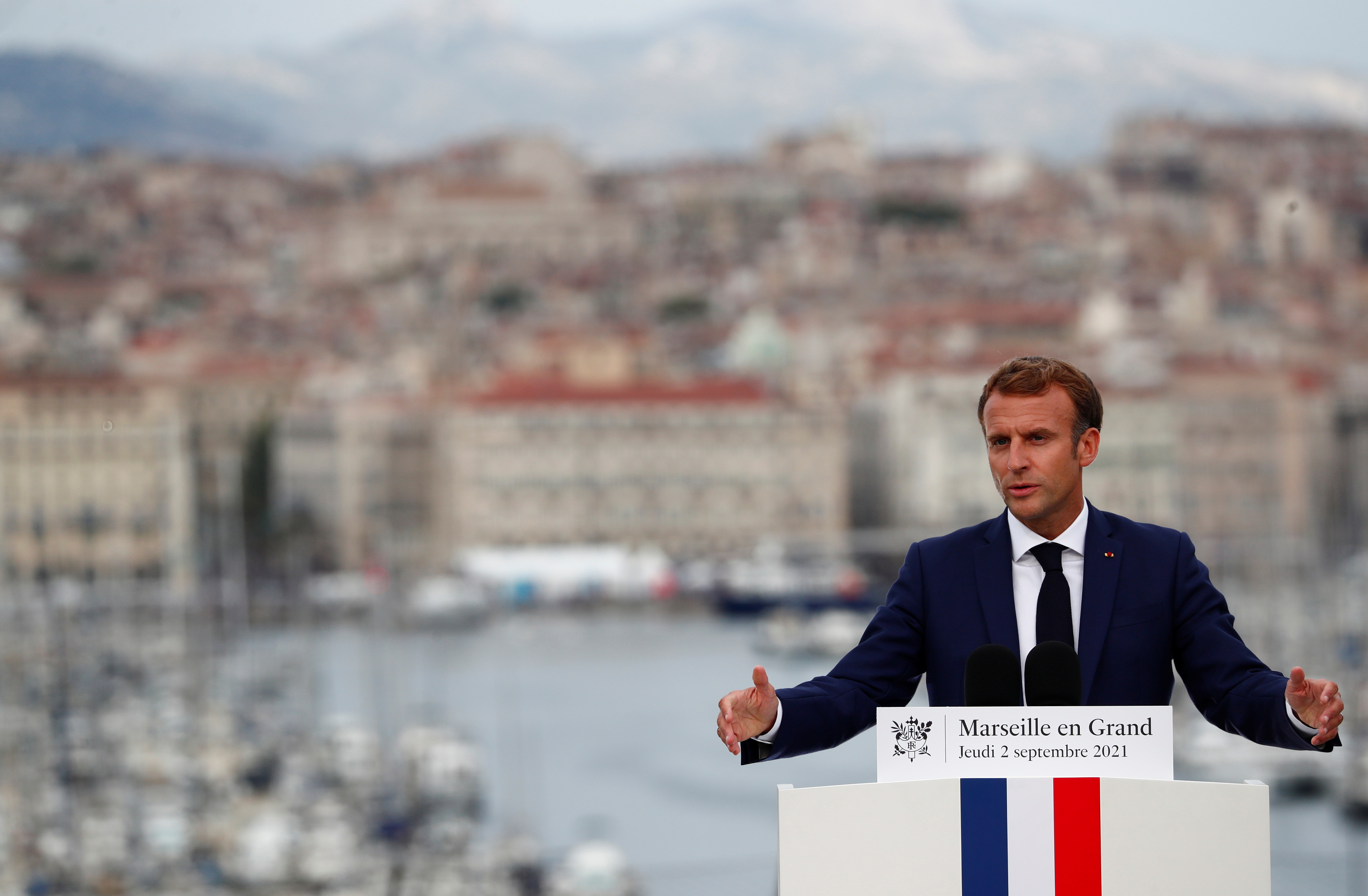 Politique de la ville : à Marseille, Macron se met enfin au diapason du plan Borloo